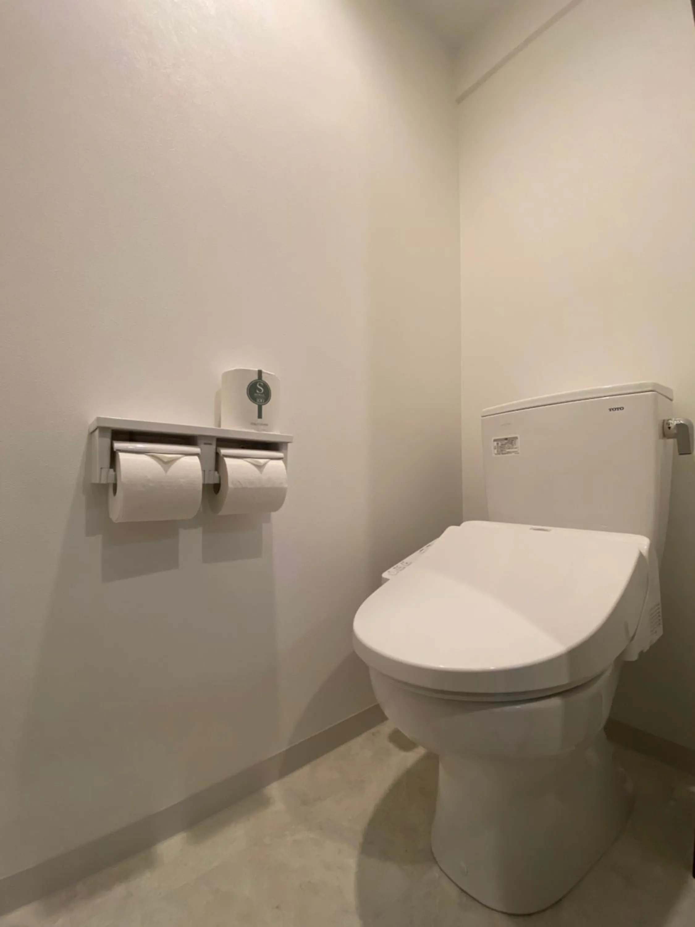 Toilet in Randor Residential Hotel Fukuoka Classic