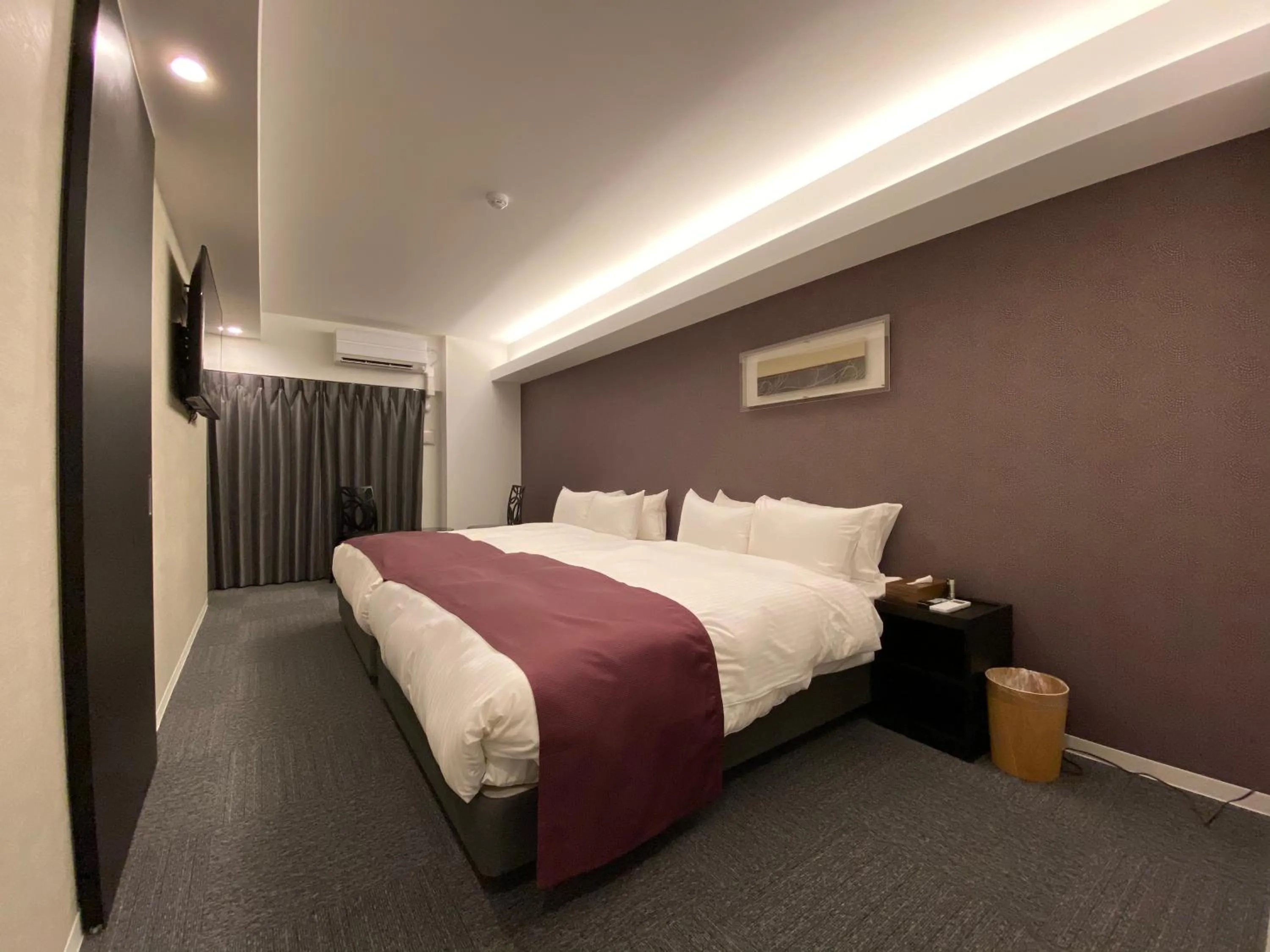 Bedroom, Bed in Randor Residential Hotel Fukuoka Classic