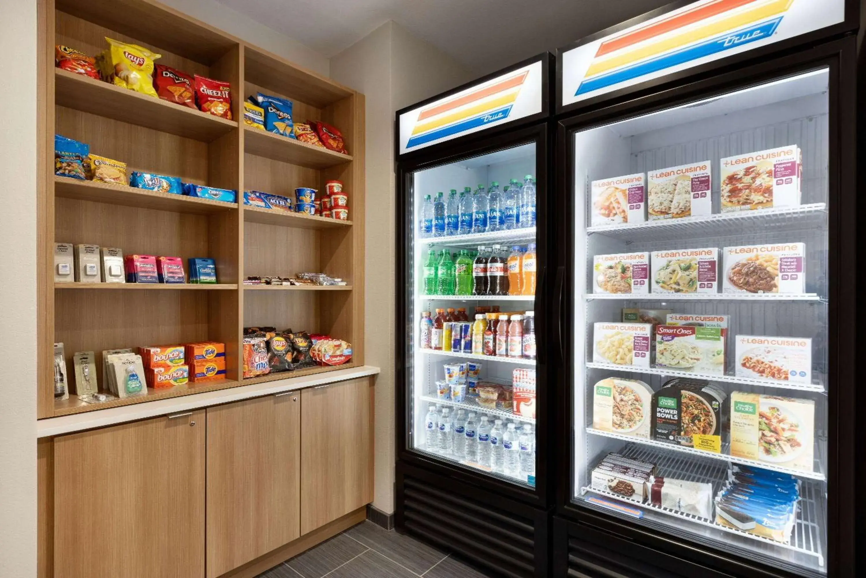 Food and drinks in Microtel Inn & Suites by Wyndham Gambrills Food and drinks in Microtel Inn & Suites by Wyndham Gambrills