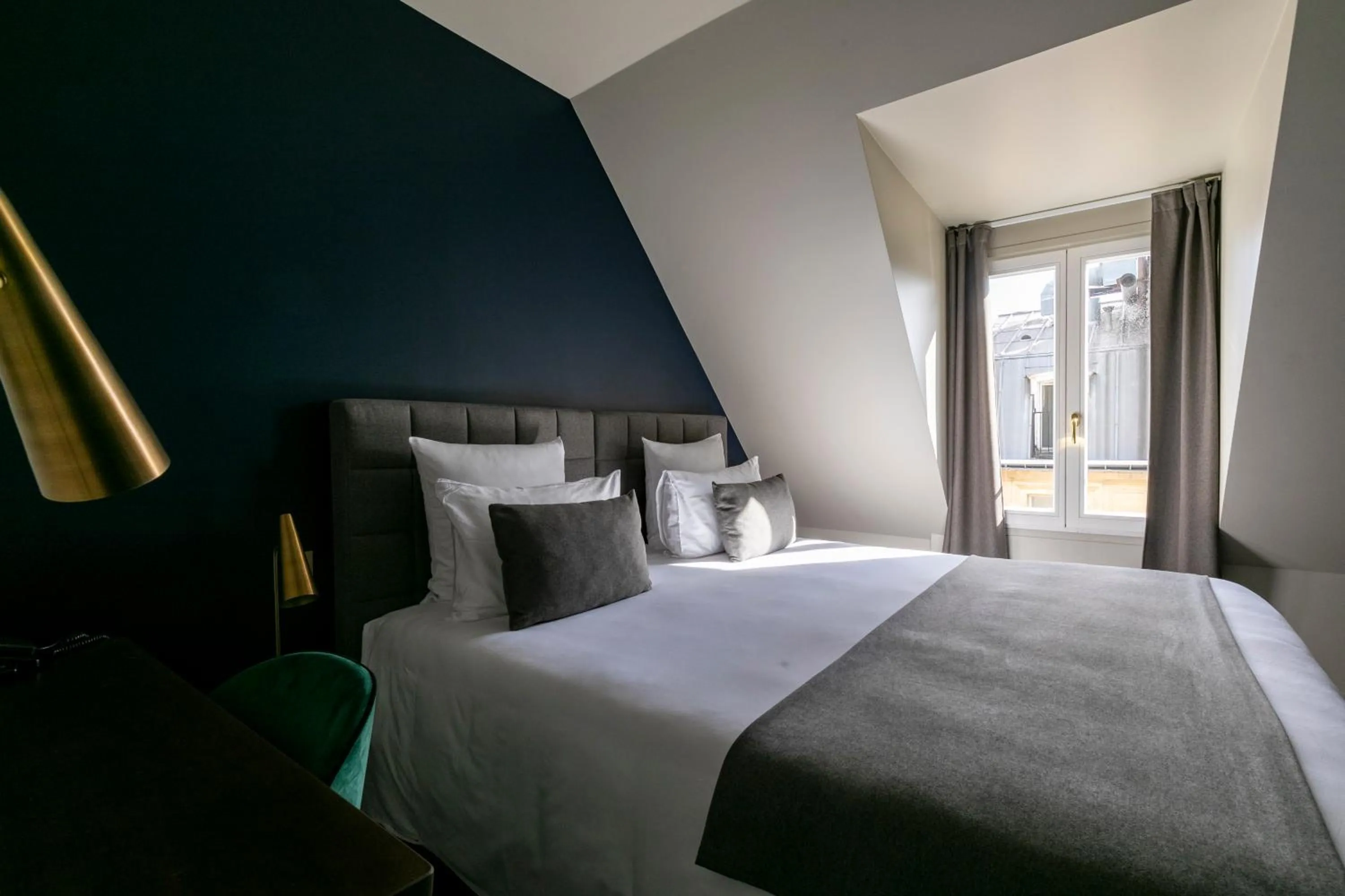 Bed in Maison Barbès