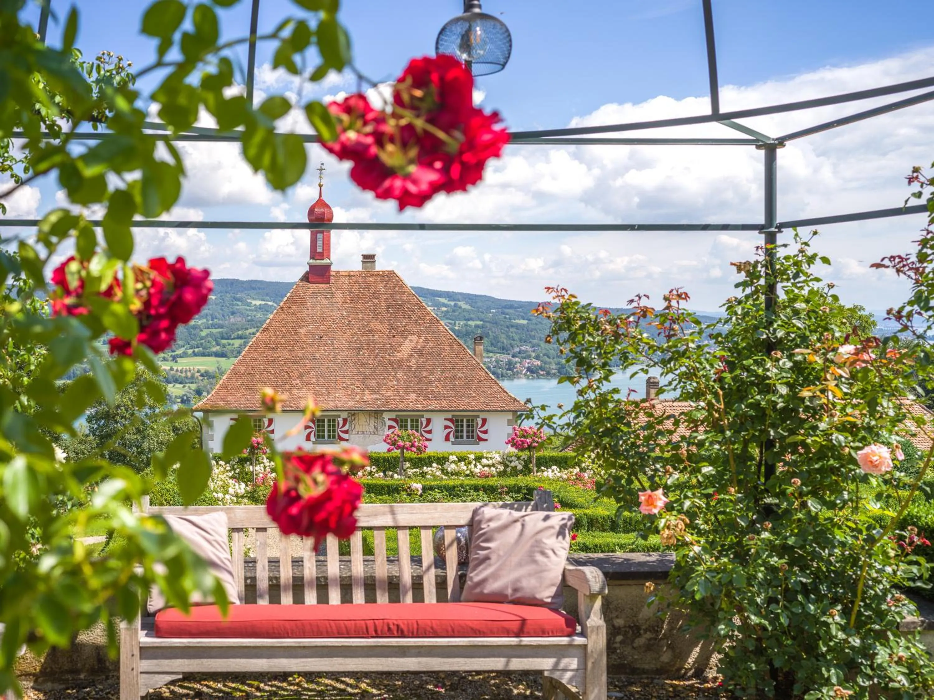 Property building in Schloss Freudenfels