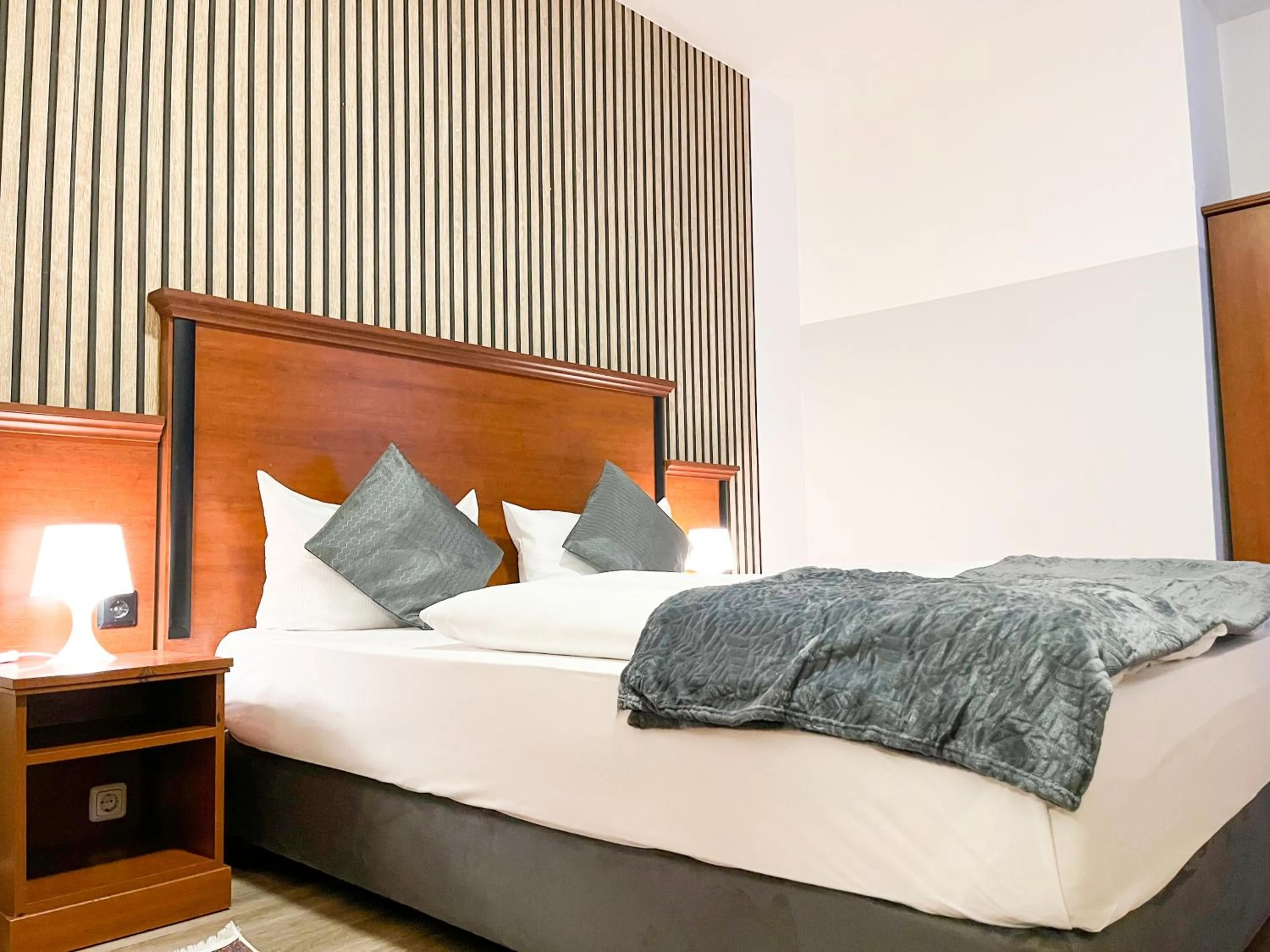 Bed in City Hotel West