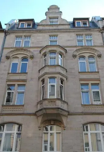 Facade/entrance, Property Building in City Hotel West