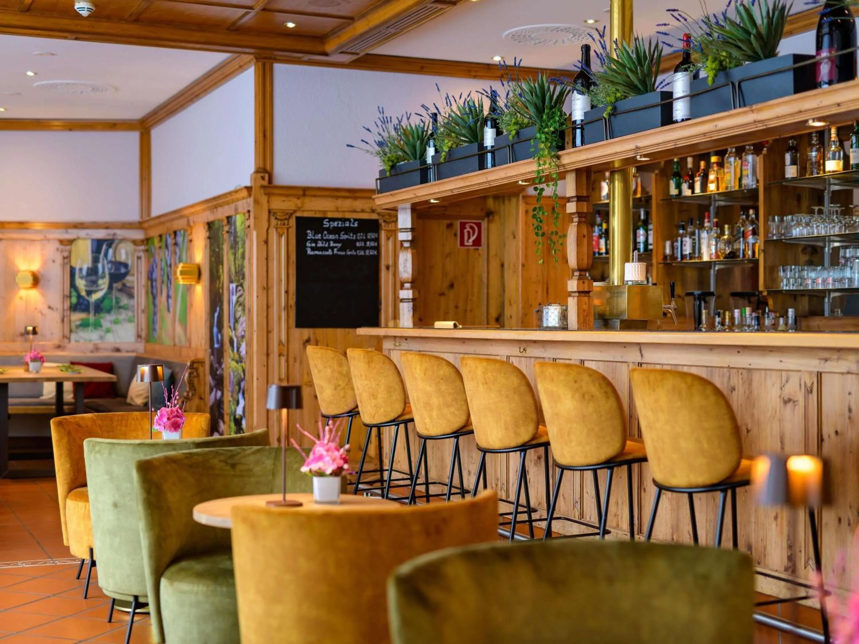 Lounge or bar in Mercure Hotel Stuttgart Airport Messe