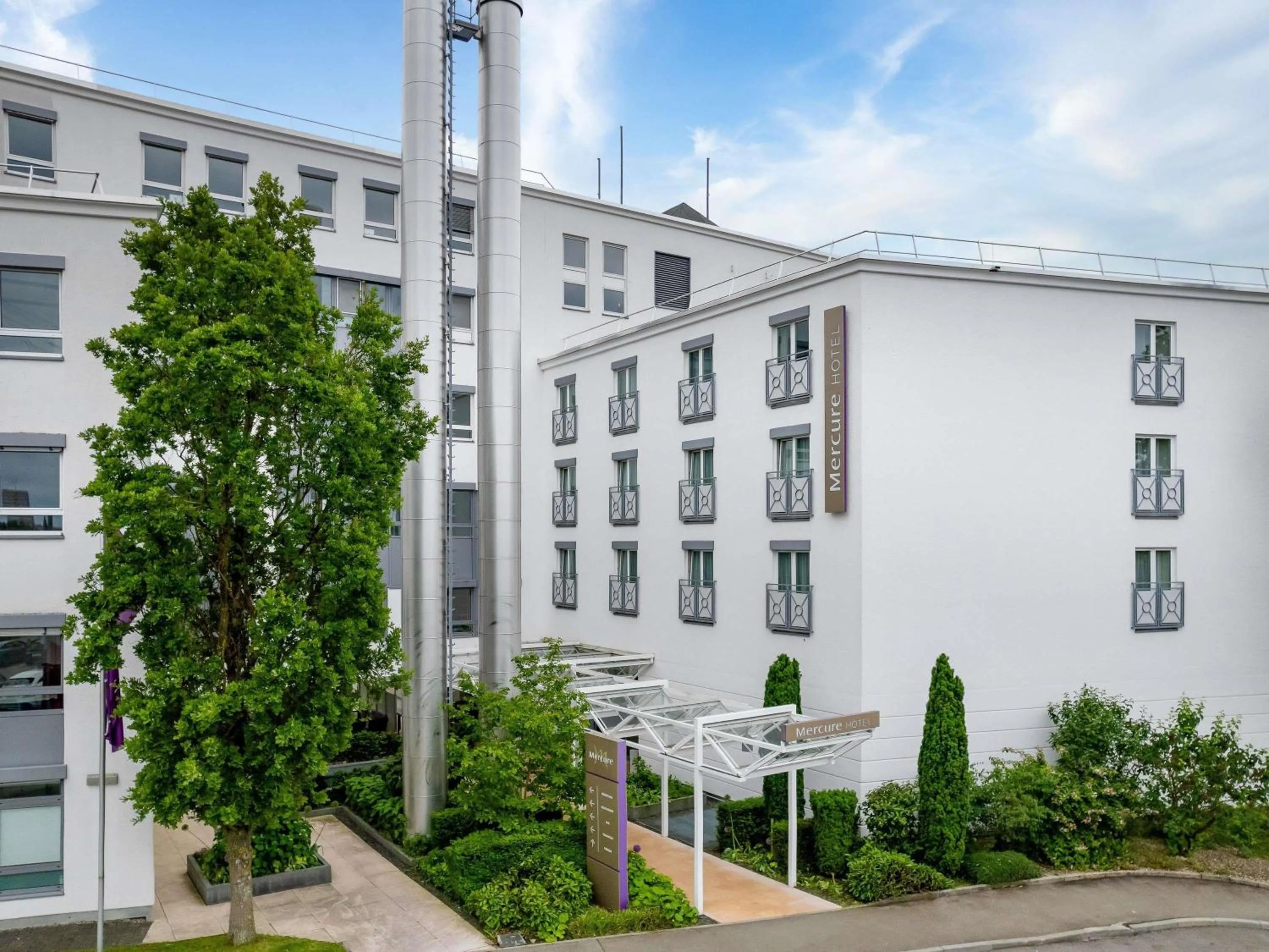 Property building in Mercure Hotel Stuttgart Airport Messe
