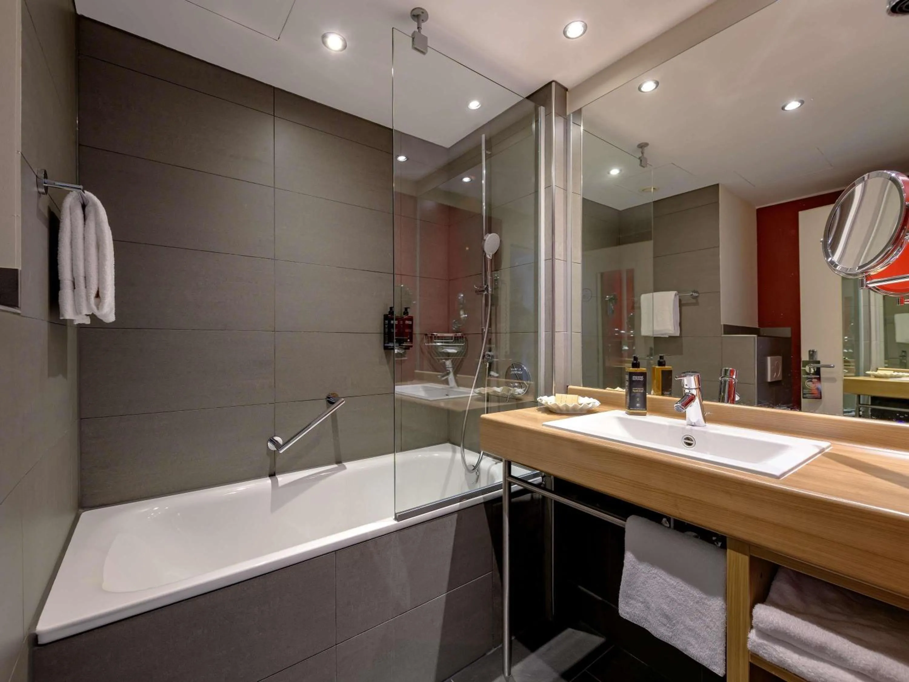 Bedroom in Mercure Hotel Stuttgart Airport Messe