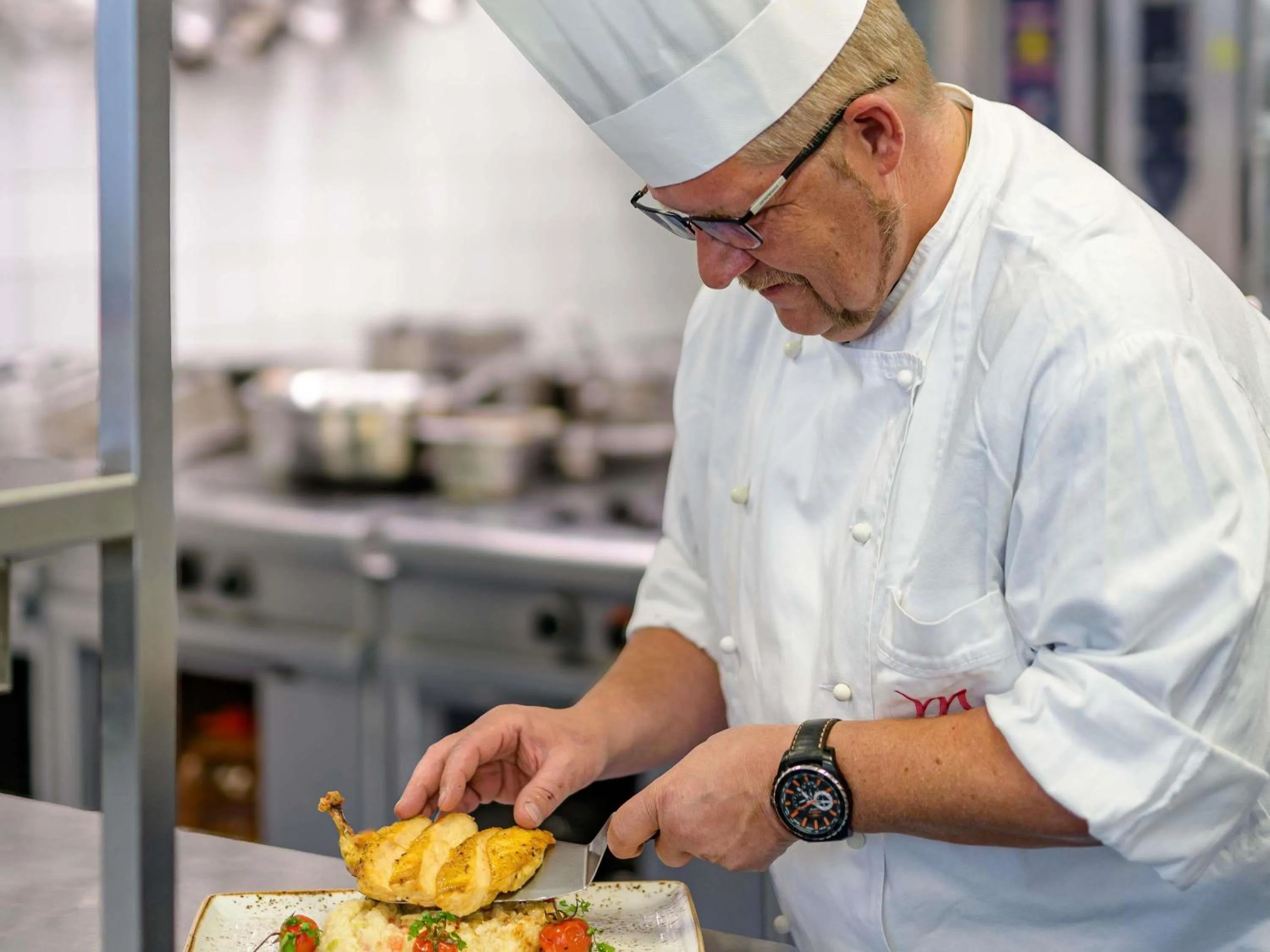 Restaurant/places to eat in Mercure Hotel Stuttgart Airport Messe