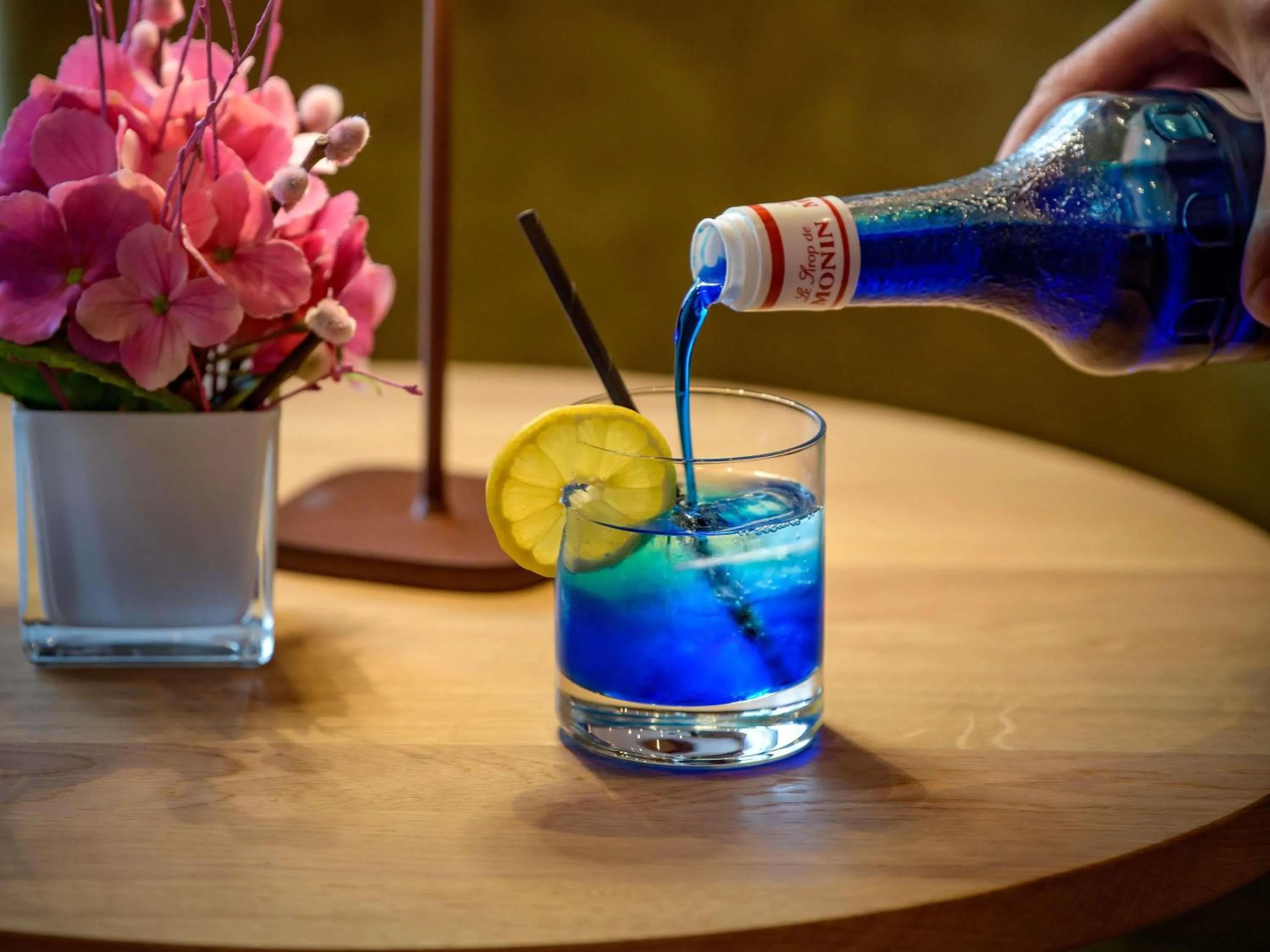 Lounge or bar in Mercure Hotel Stuttgart Airport Messe