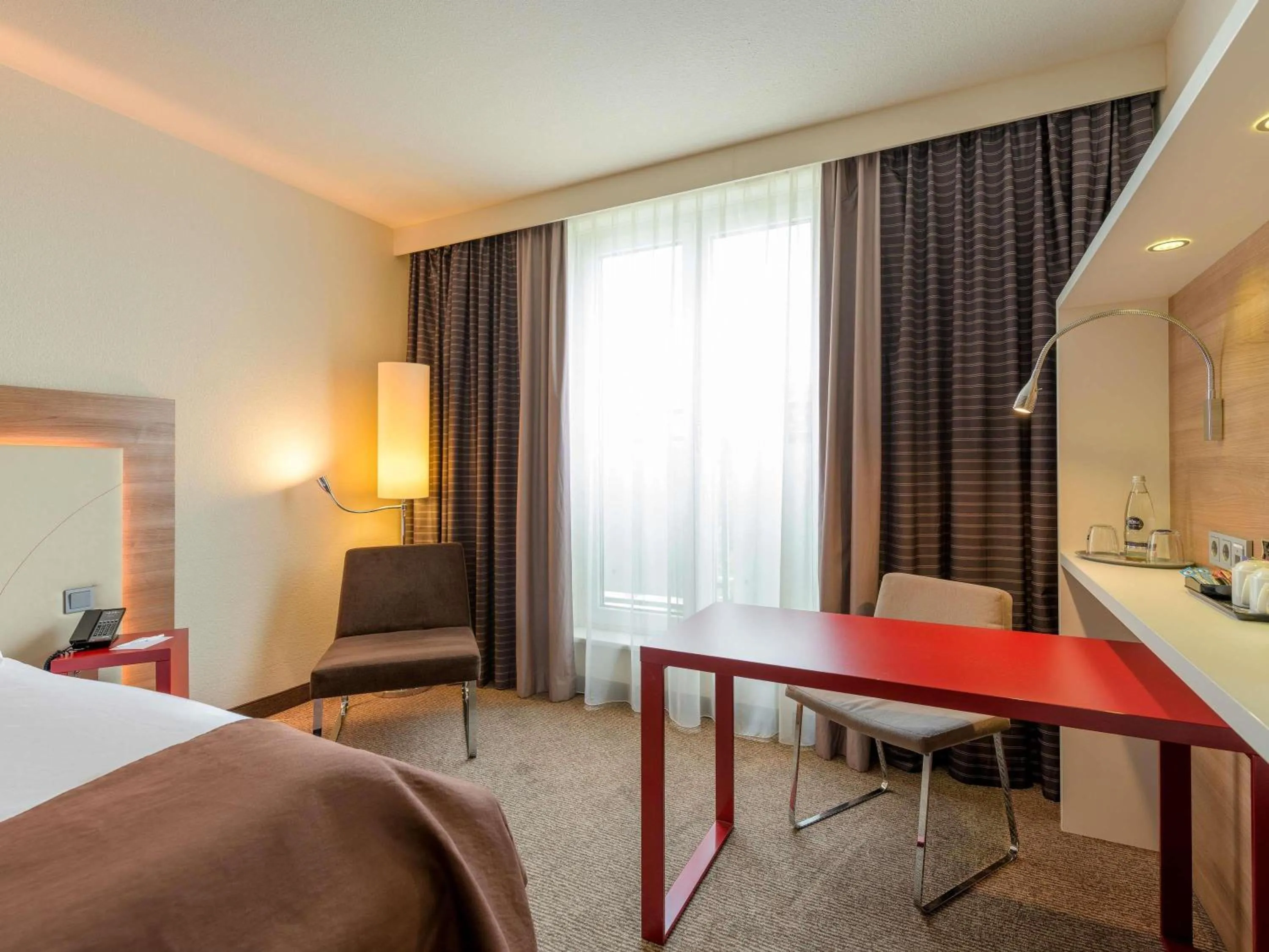 Bedroom, Bed in Mercure Hotel Stuttgart Airport Messe