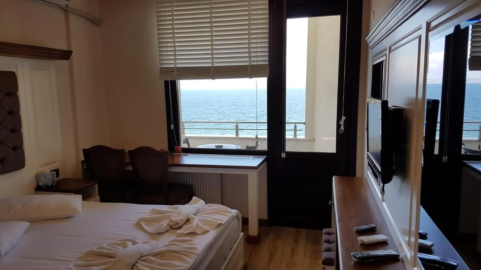 Bed in Blue Pier Hotel