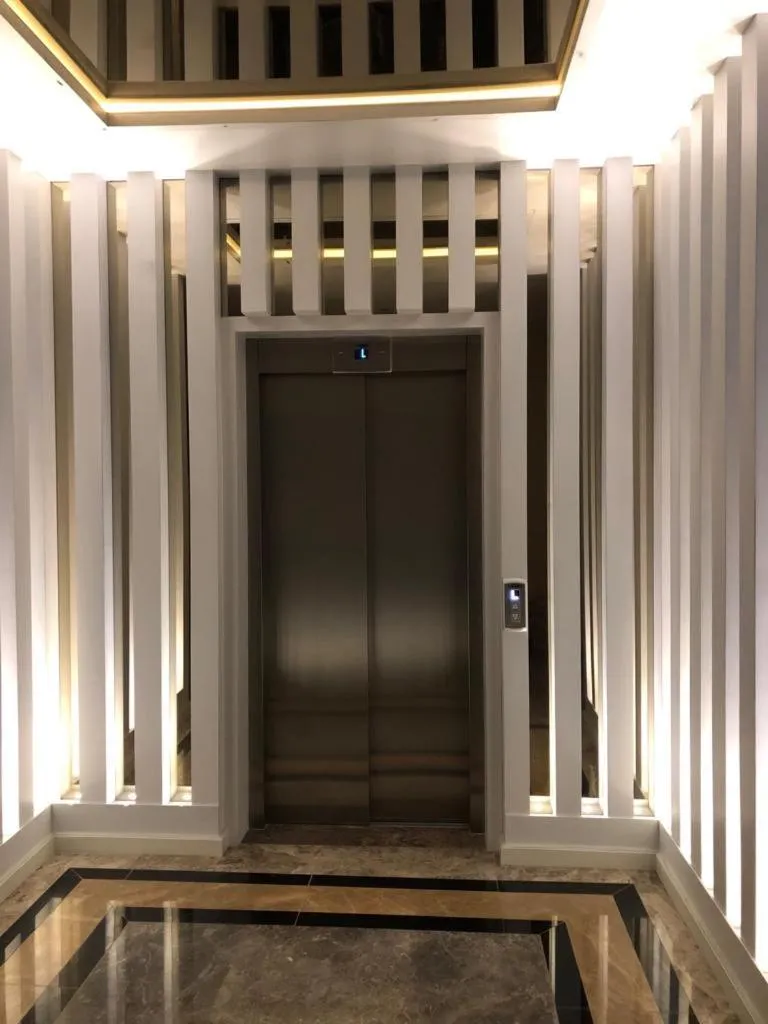 elevator in Blue Pier Hotel