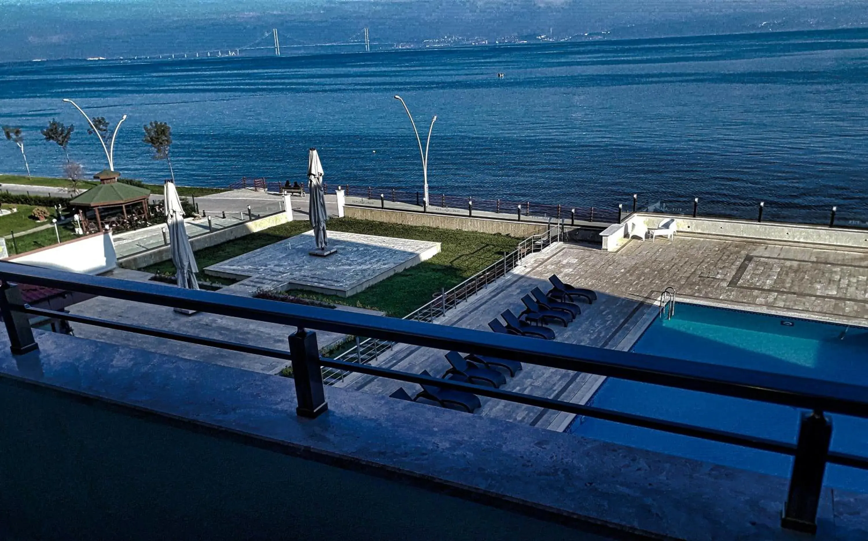 Deluxe Double Room with Sea View in Blue Pier Hotel Deluxe Double Room with Sea View in Blue Pier Hotel