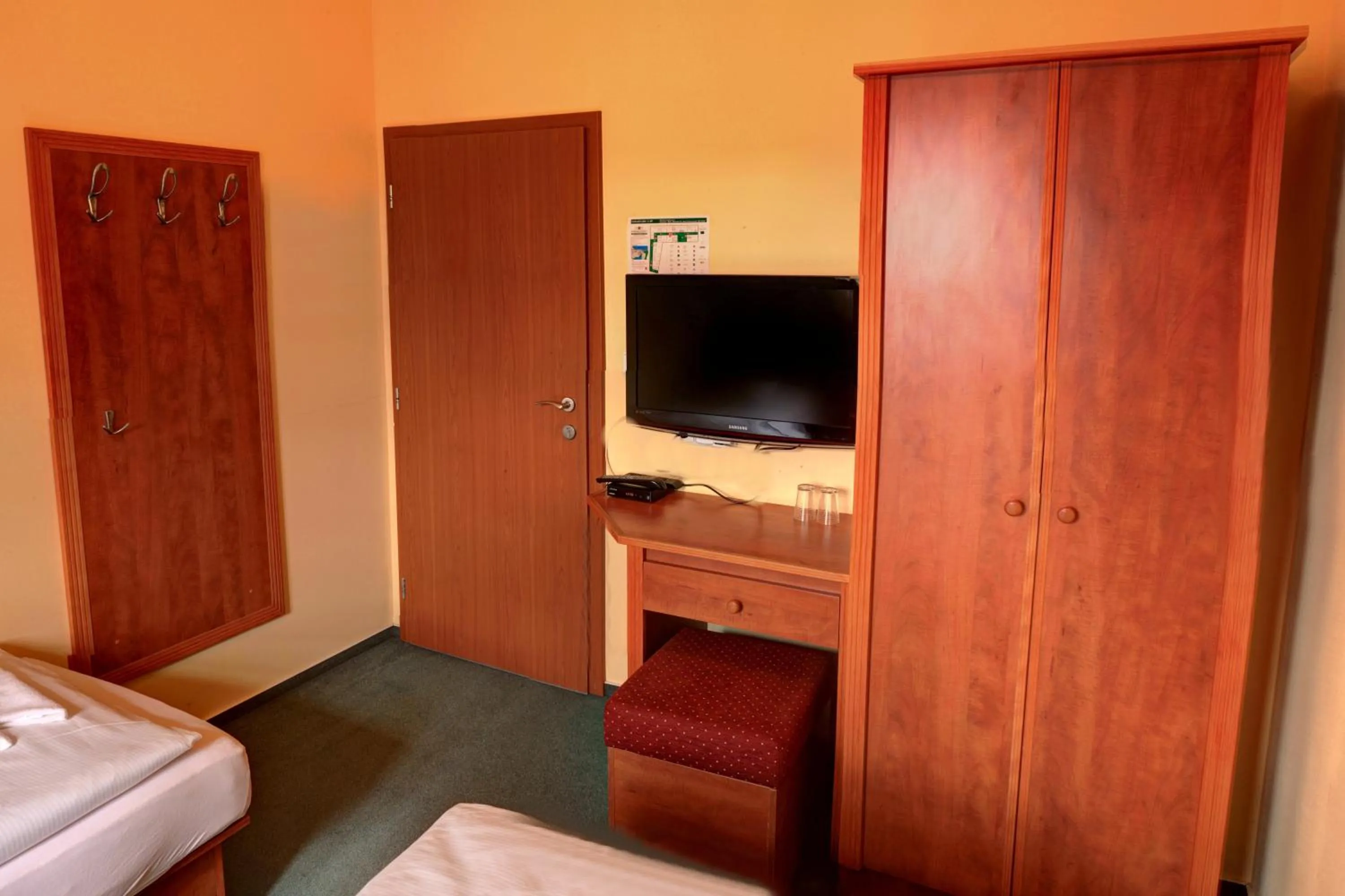 TV and multimedia, Bed in Štiřínská stodola u Prahy