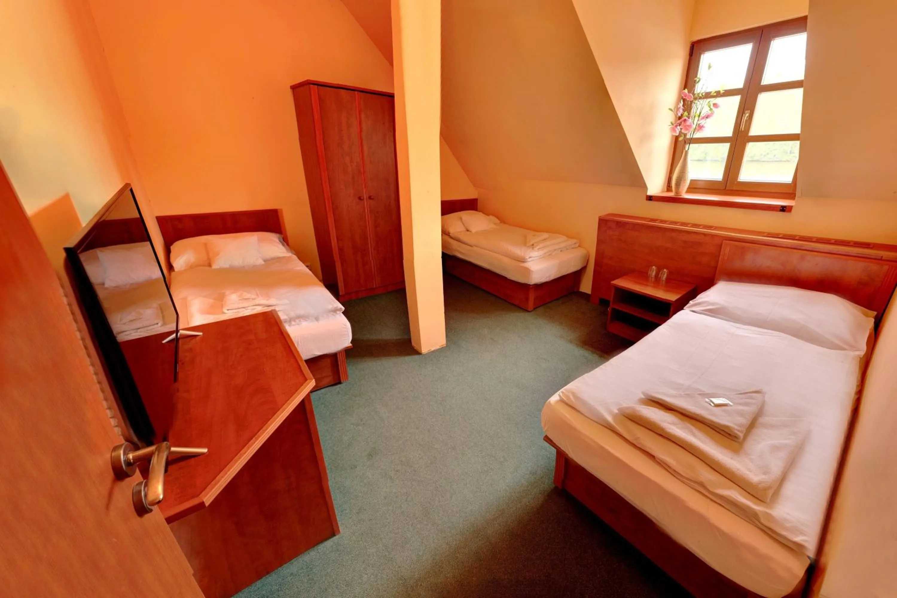 Bed in Štiřínská stodola u Prahy