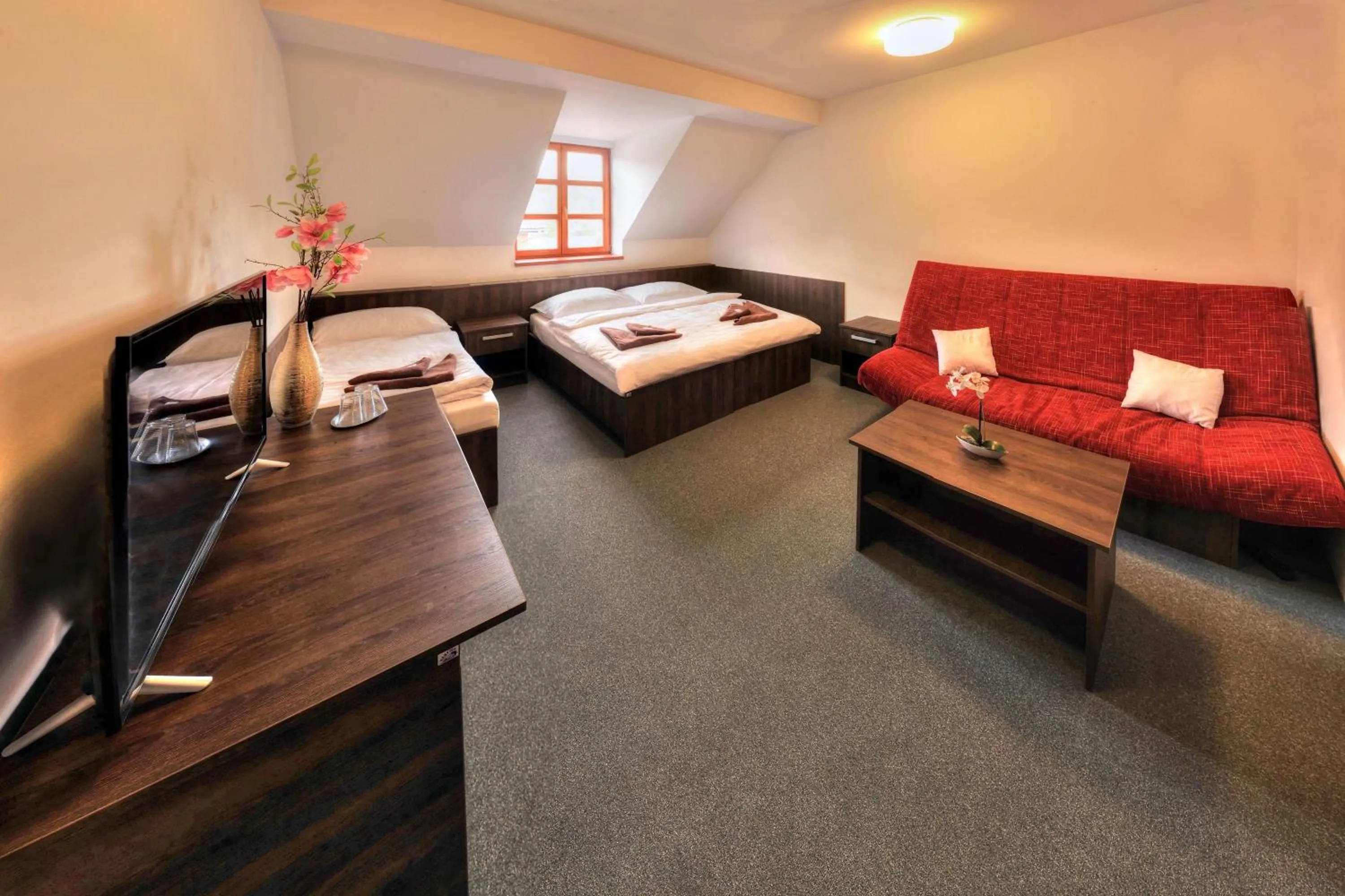 Bed in Štiřínská stodola u Prahy