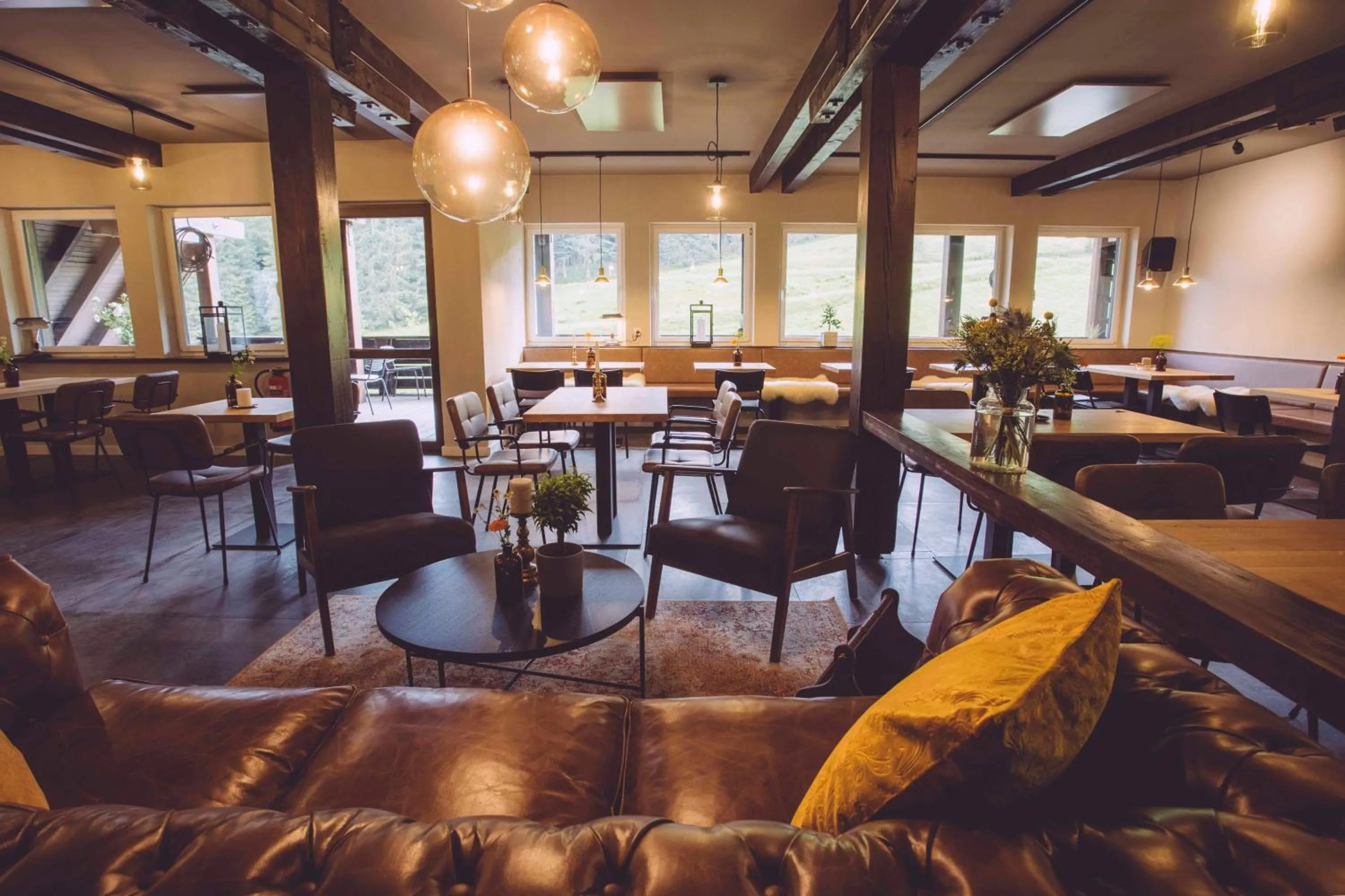 Restaurant/places to eat in EDELFUCHS-LODGE