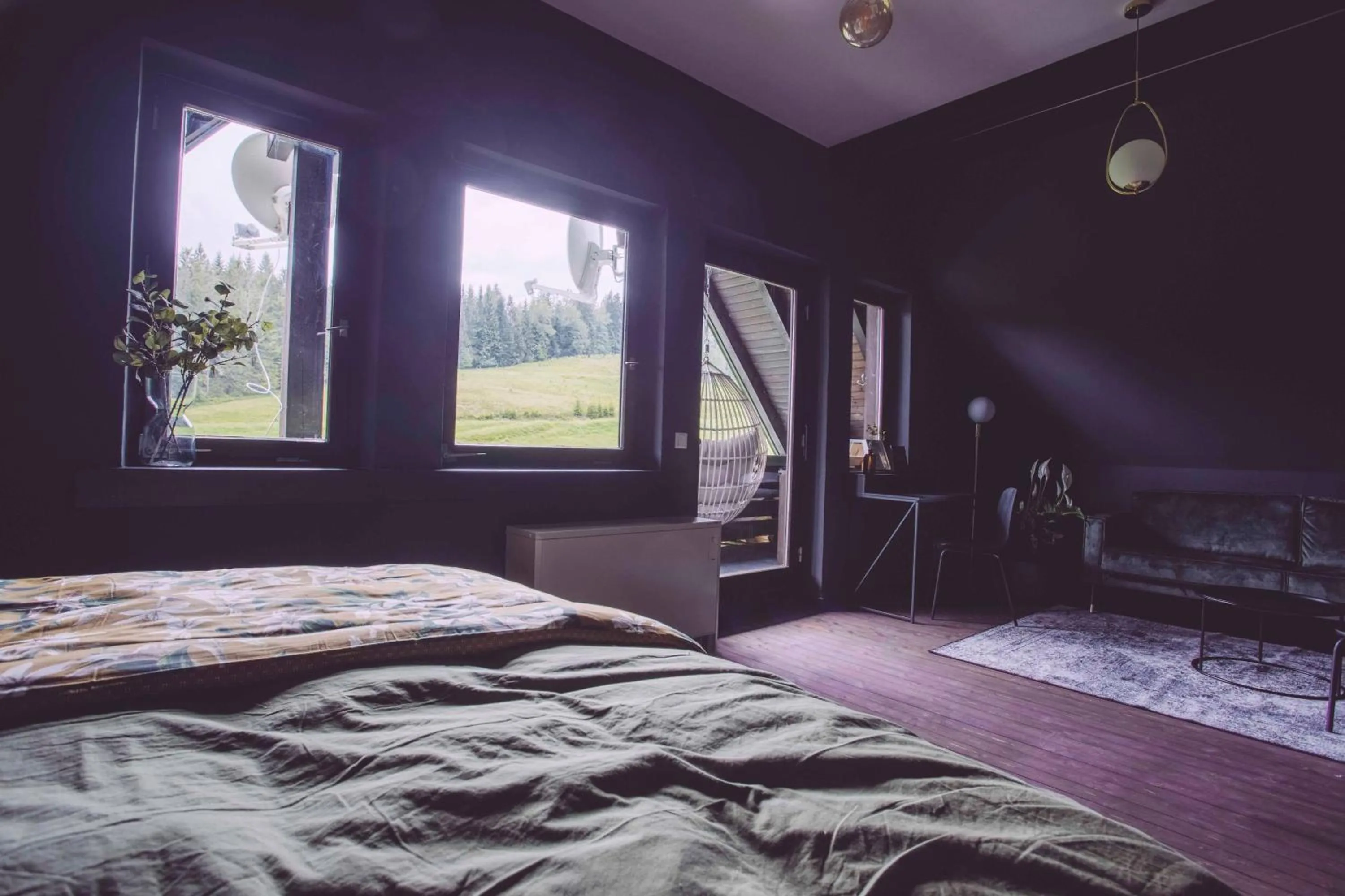 Photo of the whole room, Bed in EDELFUCHS-LODGE