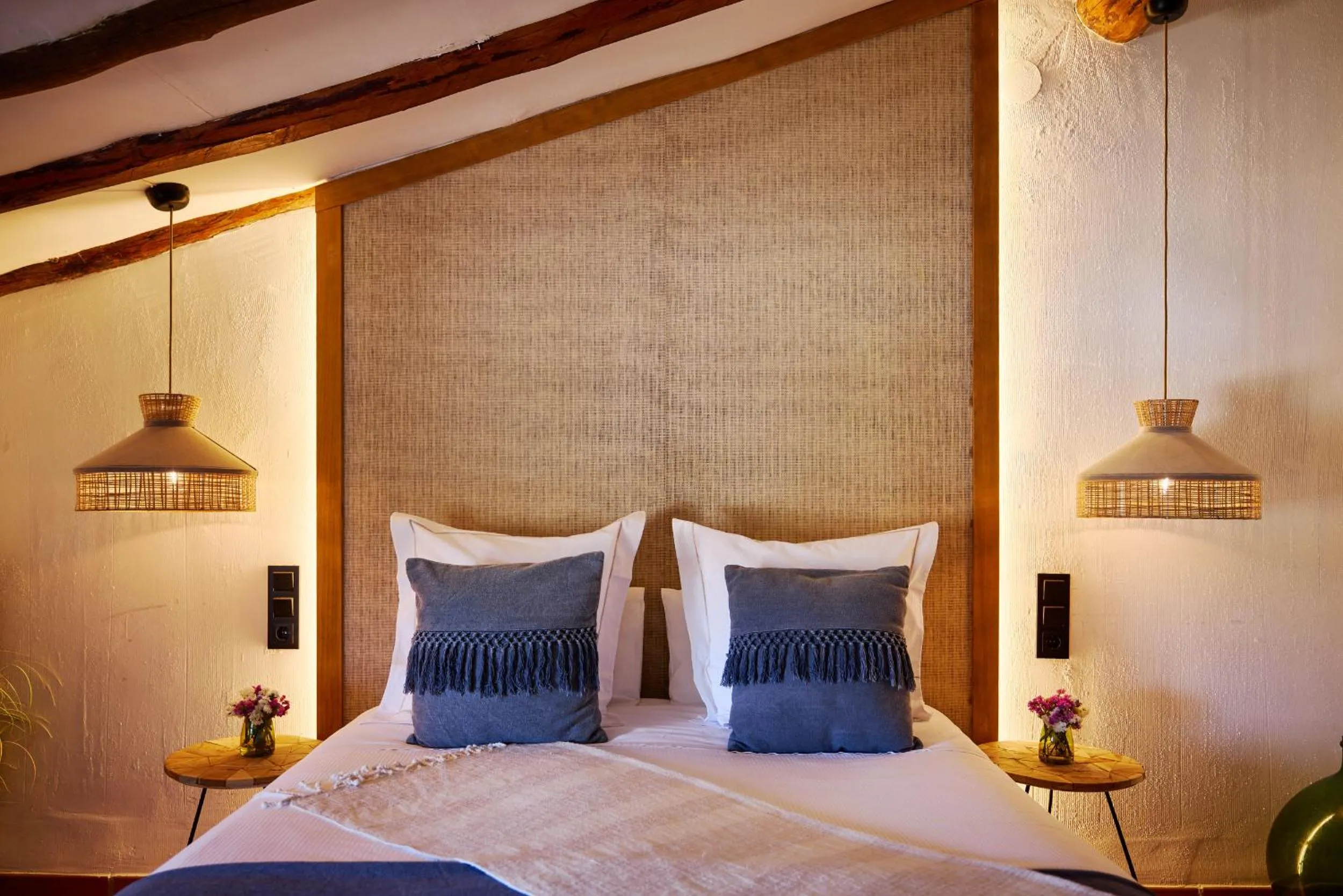 Bed in VILASIRA ( Rooms & Wines )