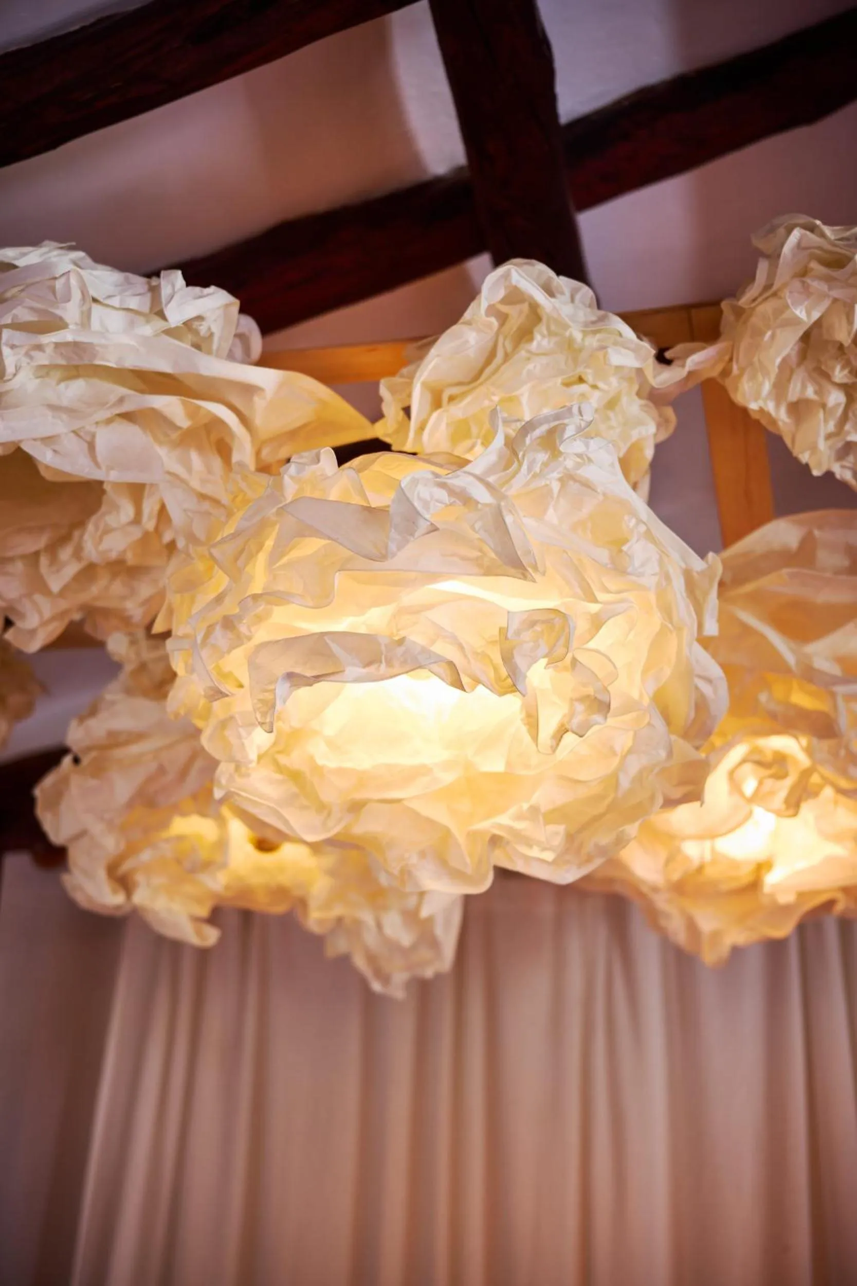 VILASIRA ( Rooms & Wines )