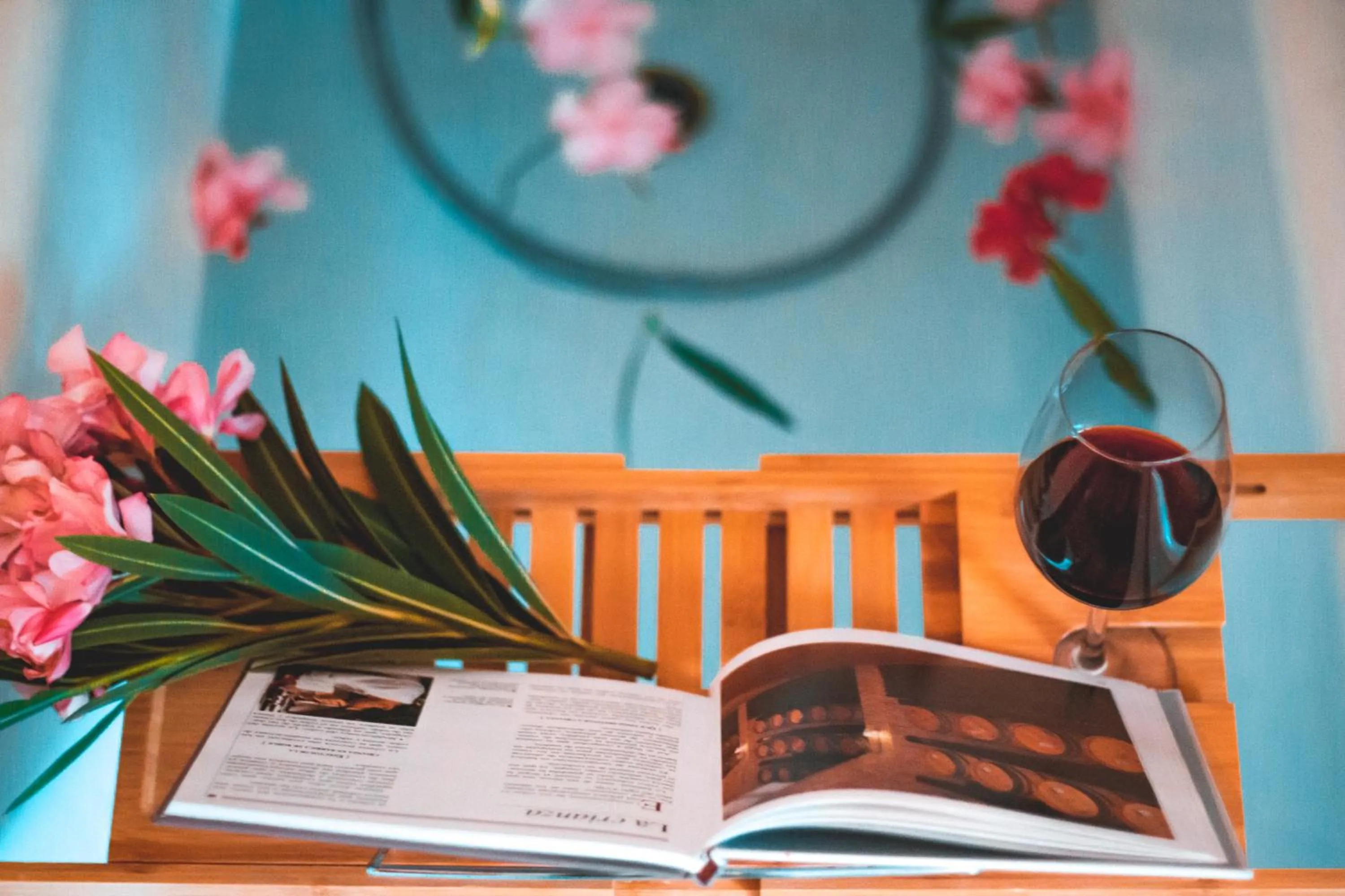 VILASIRA ( Rooms & Wines )