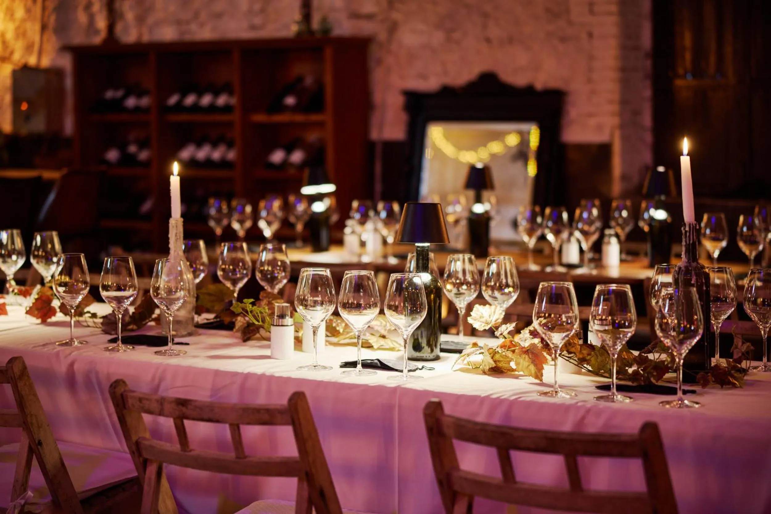 VILASIRA ( Rooms & Wines )