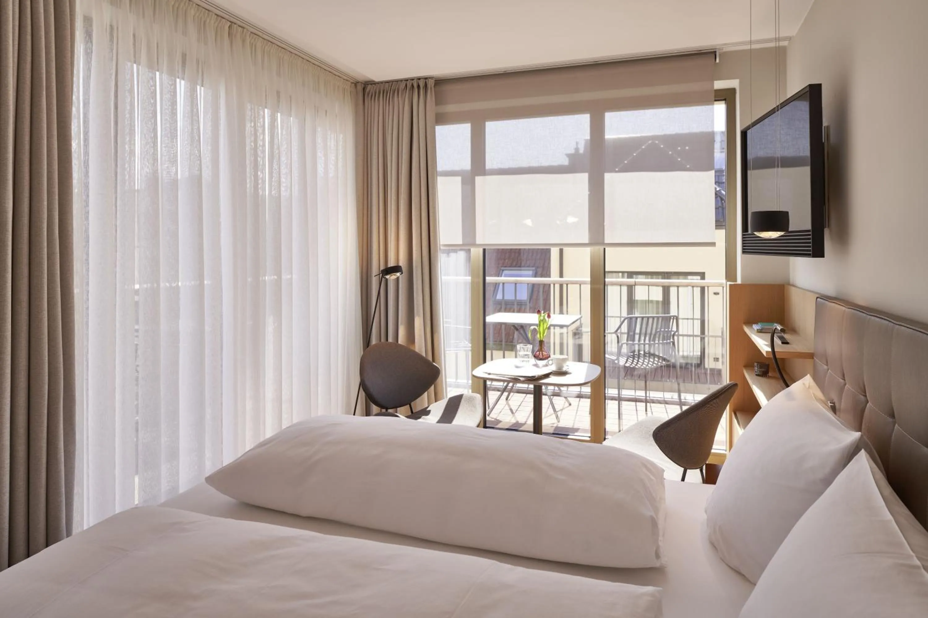 Photo of the whole room, Bed in Hotel Misan