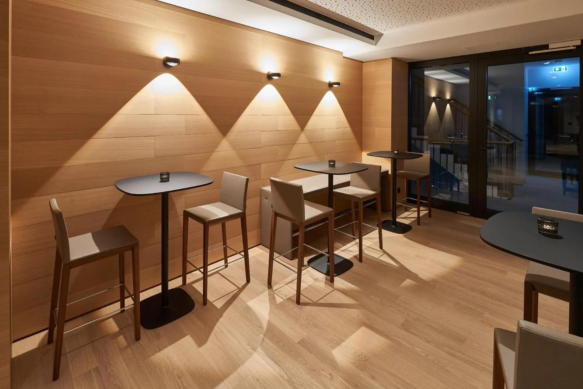 Communal lounge/ TV room in Hotel Misan