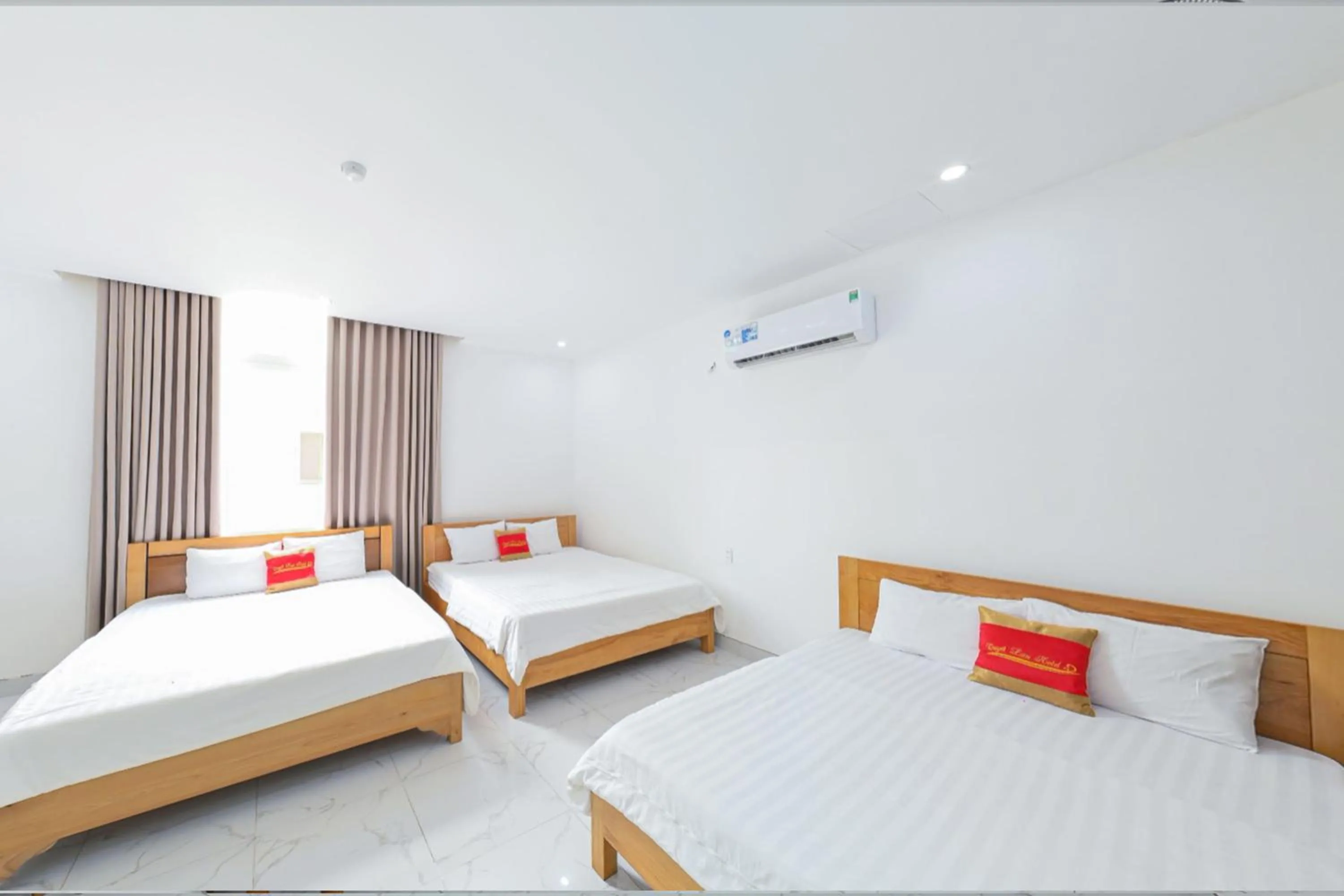 Bedroom, Bed in Tuyet Lan Hotel Vung Tau