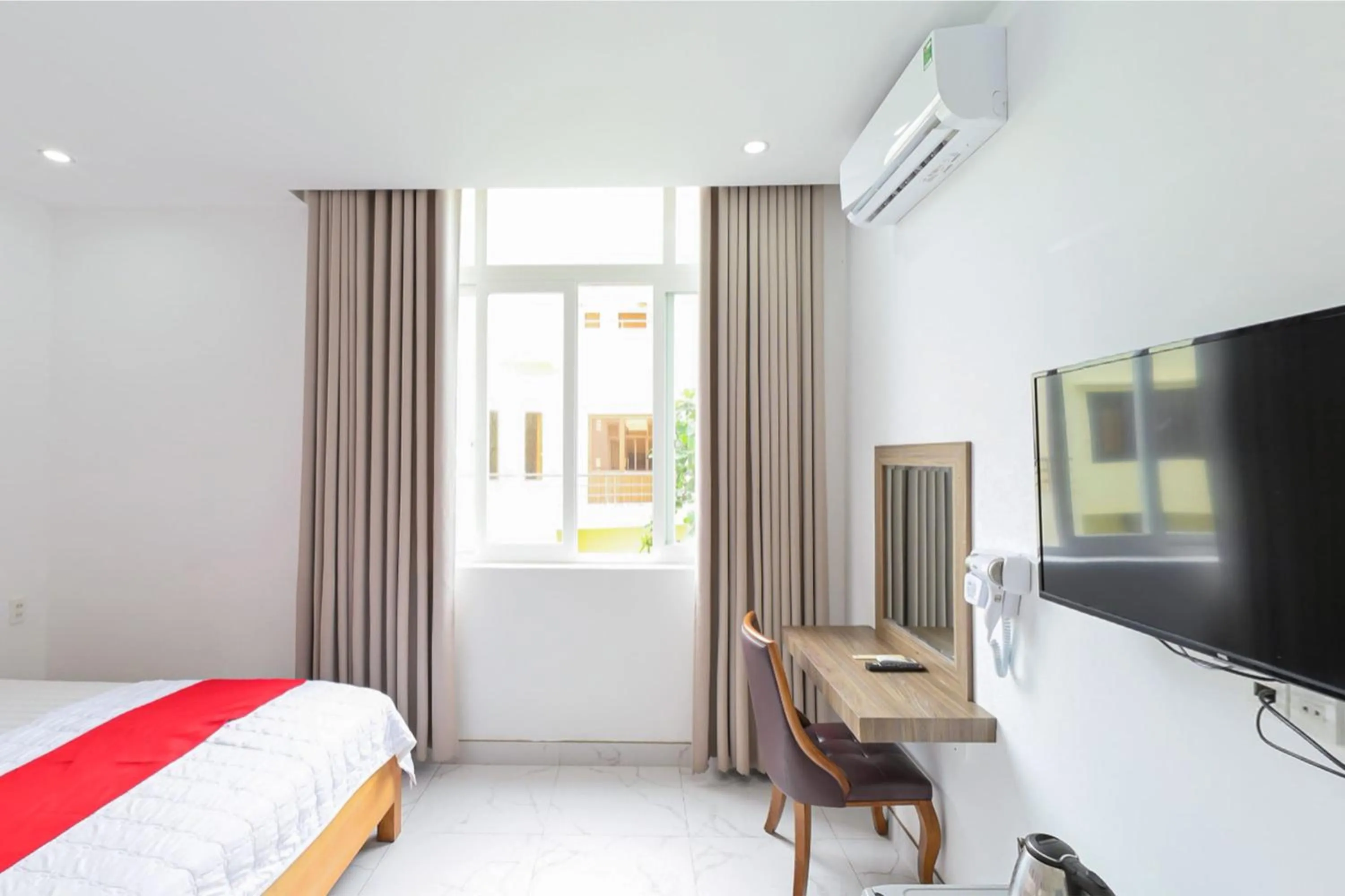 Bedroom, Bed in Tuyet Lan Hotel Vung Tau