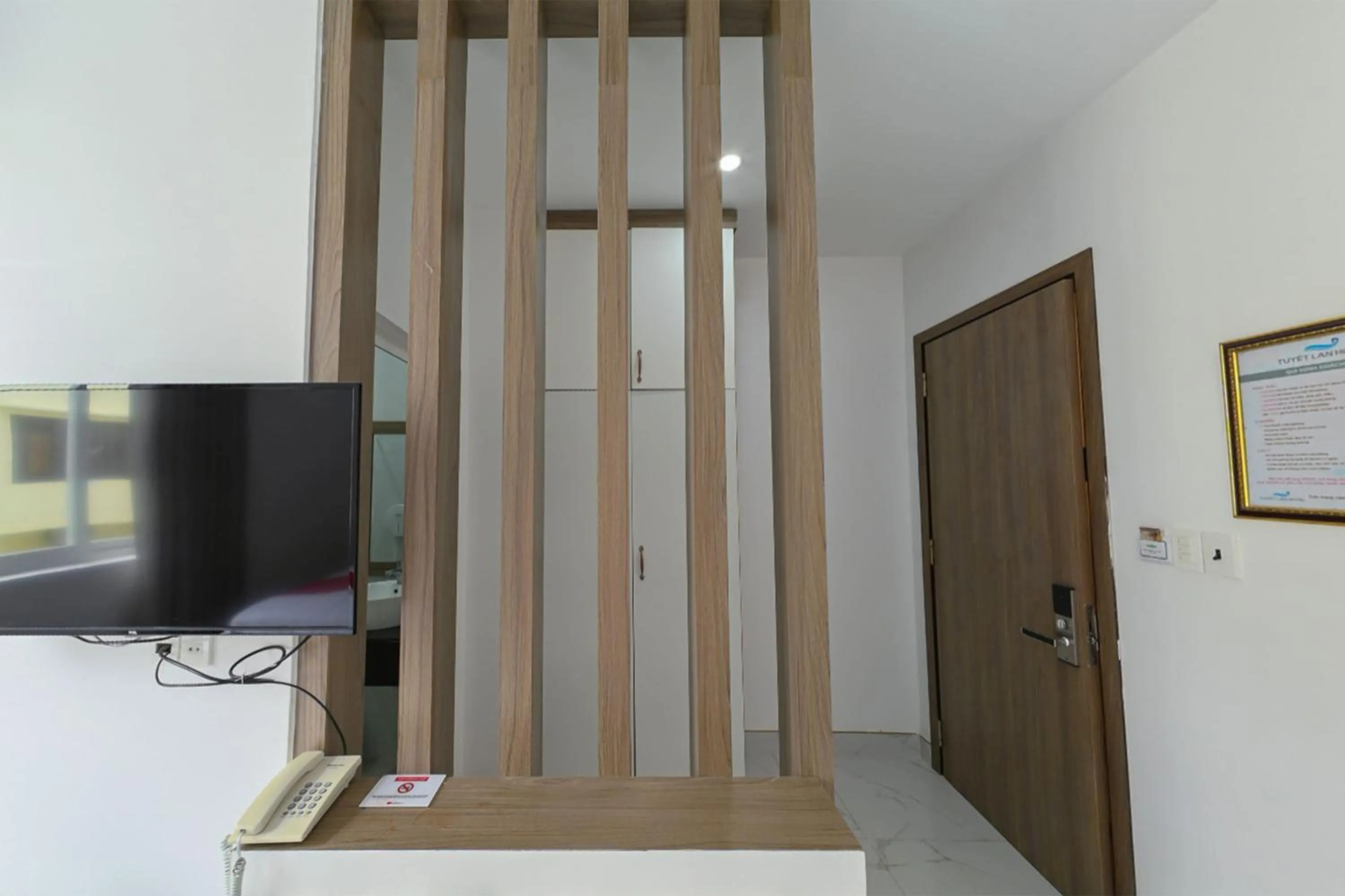 Communal lounge/ TV room in Tuyet Lan Hotel Vung Tau