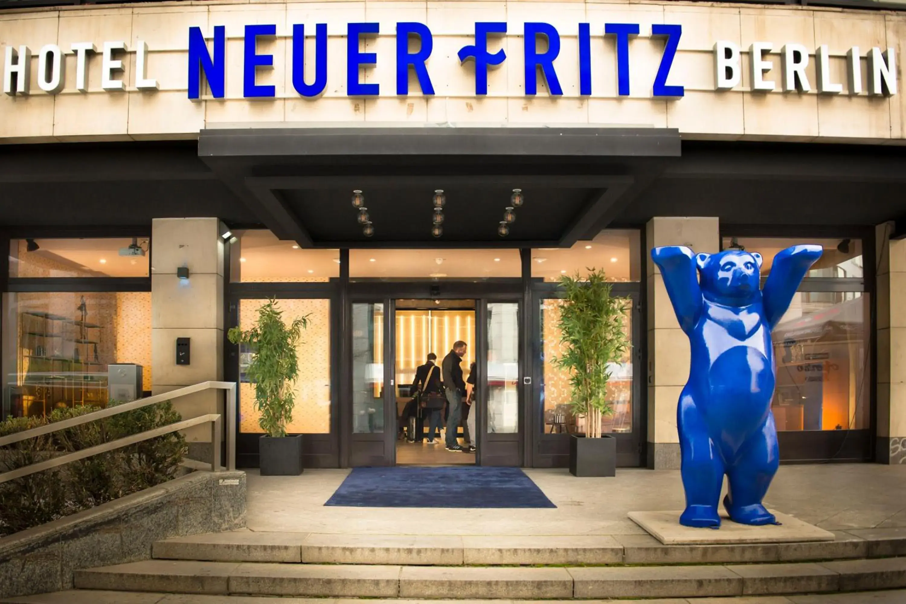Facade/entrance in Hotel Neuer Fritz Facade/entrance in Hotel Neuer Fritz
