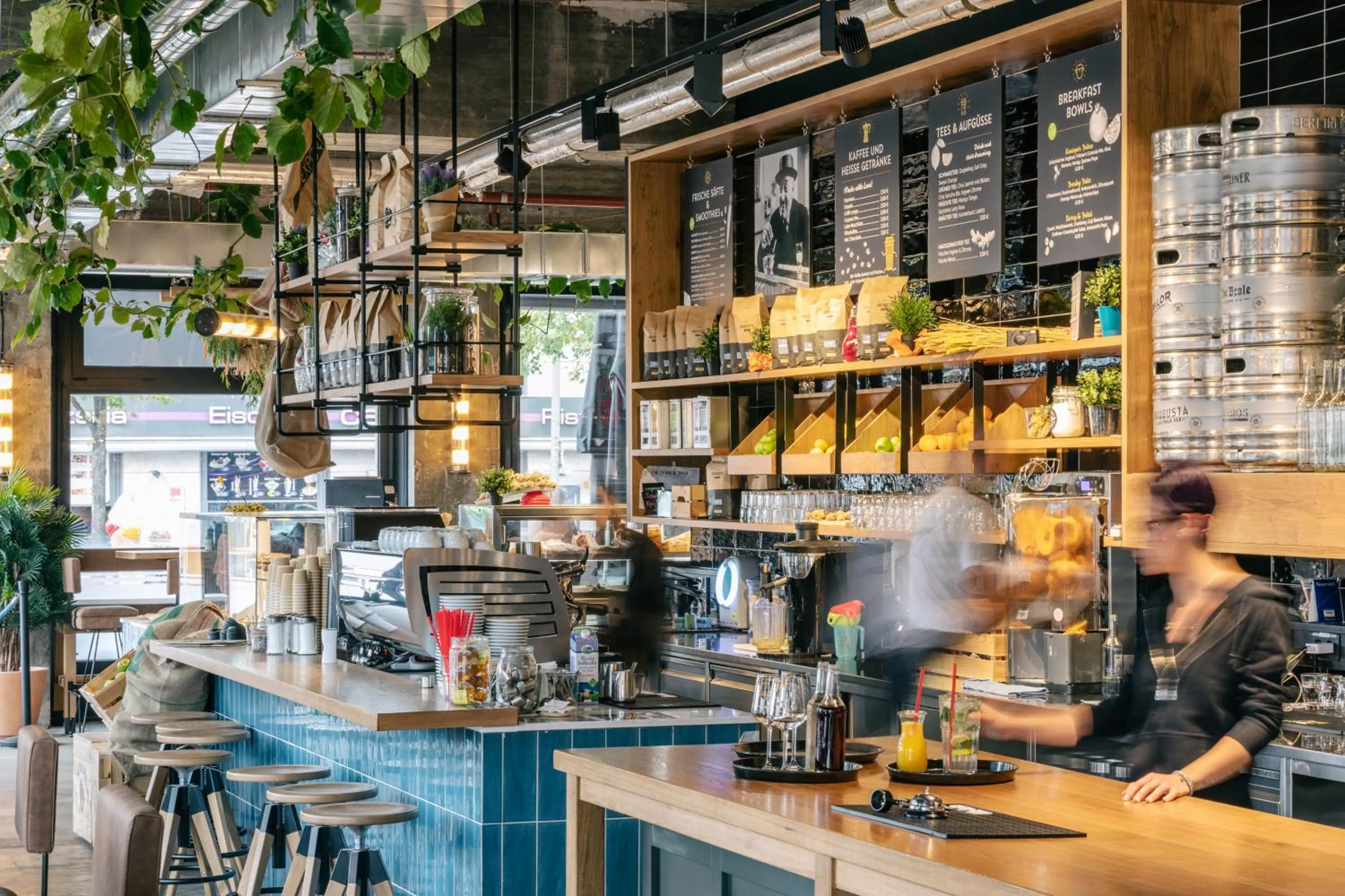 Restaurant/places to eat in Hotel Neuer Fritz