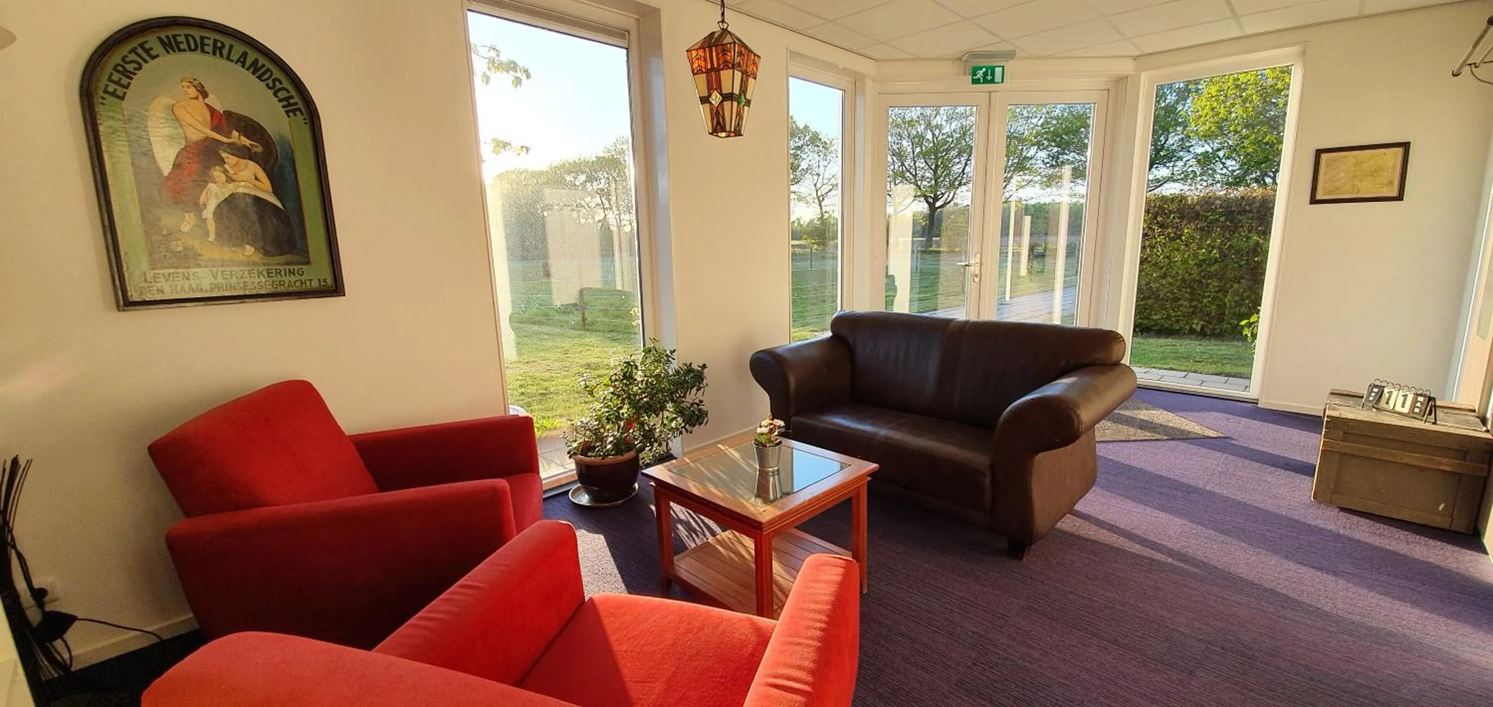 Lobby or reception in B&B Hotel De Vrije Vogel