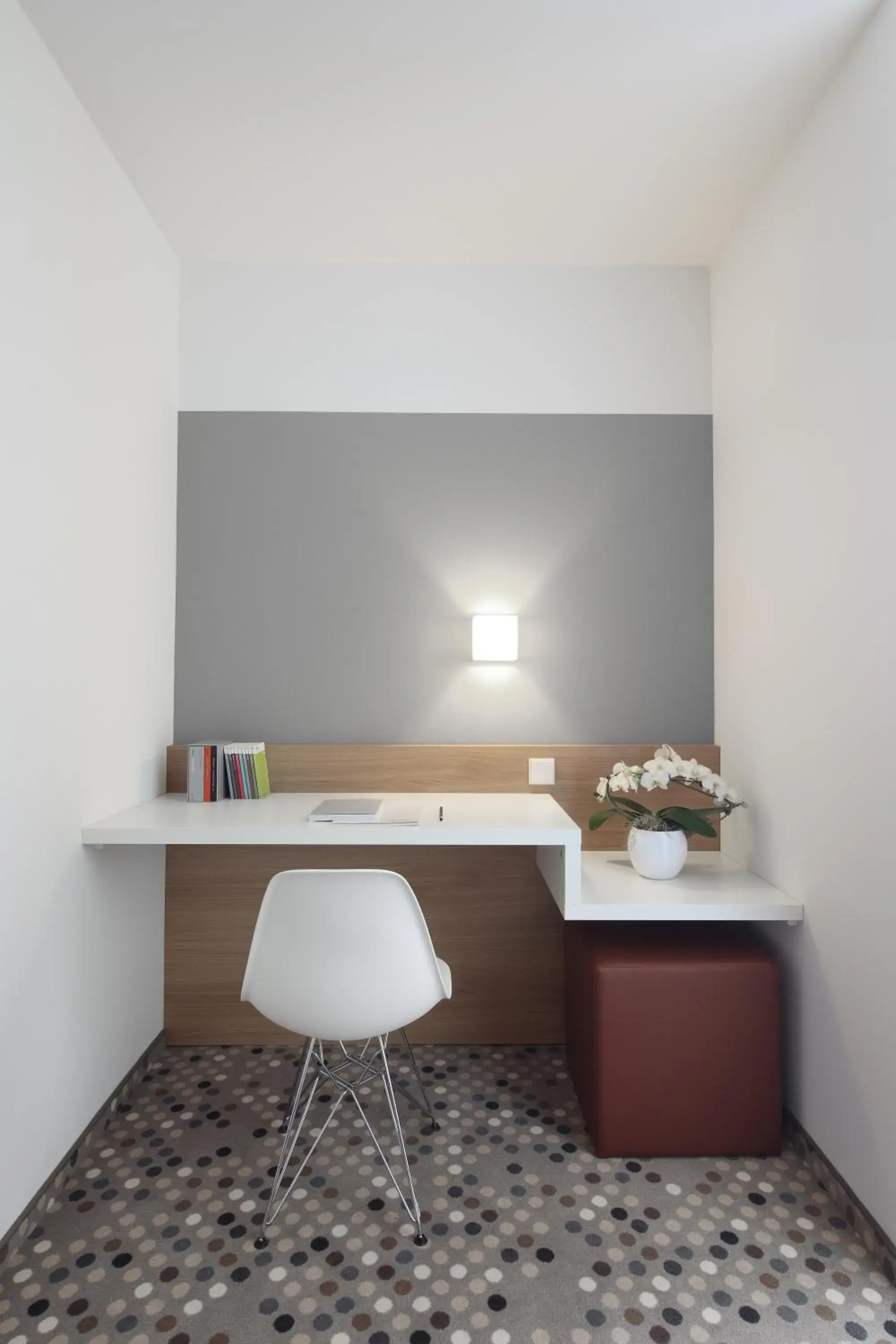 Standard Single Room in Hotel Waldhorn Standard Single Room in Hotel Waldhorn