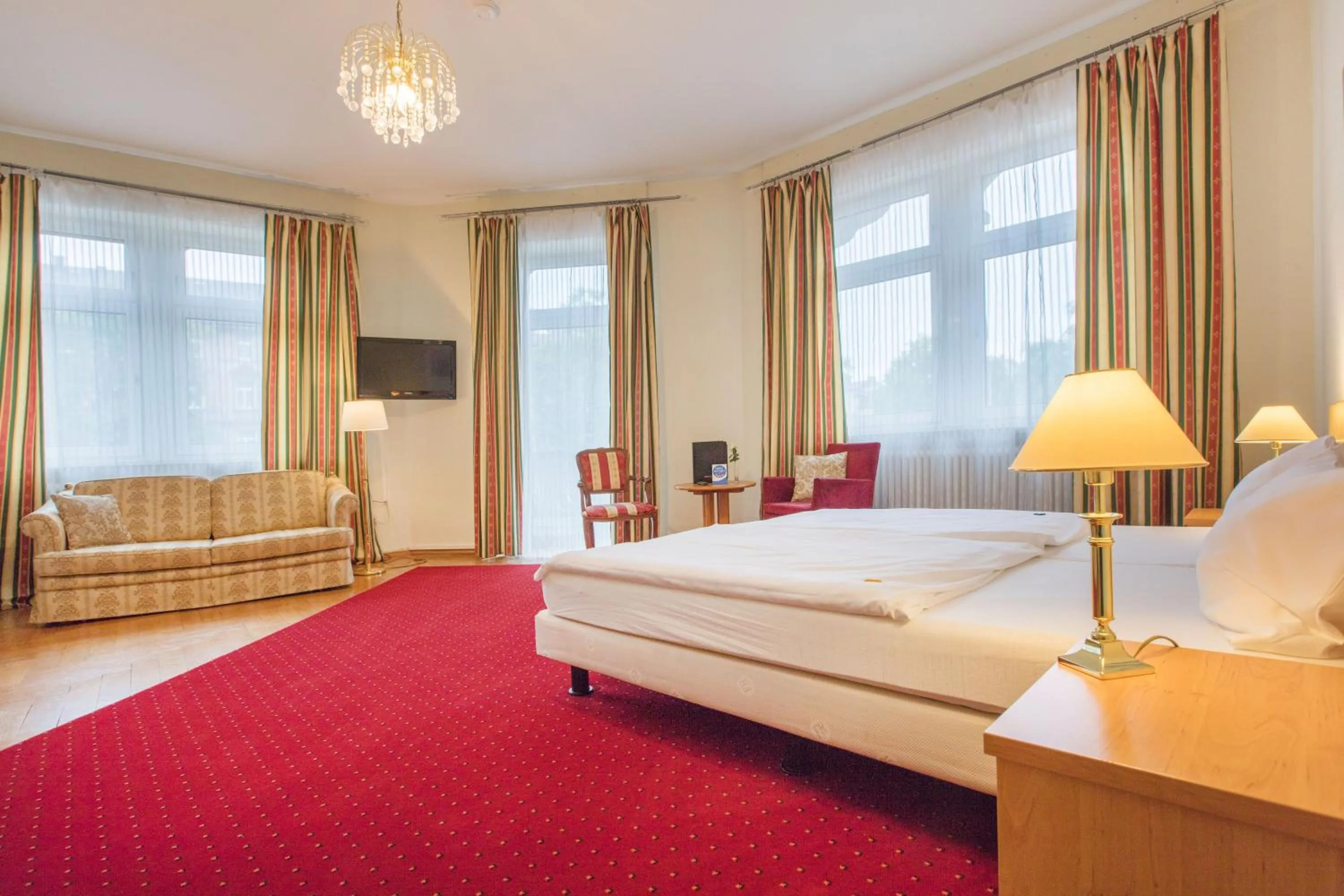 Photo of the whole room, Bed in Hotel Markgräfler Hof