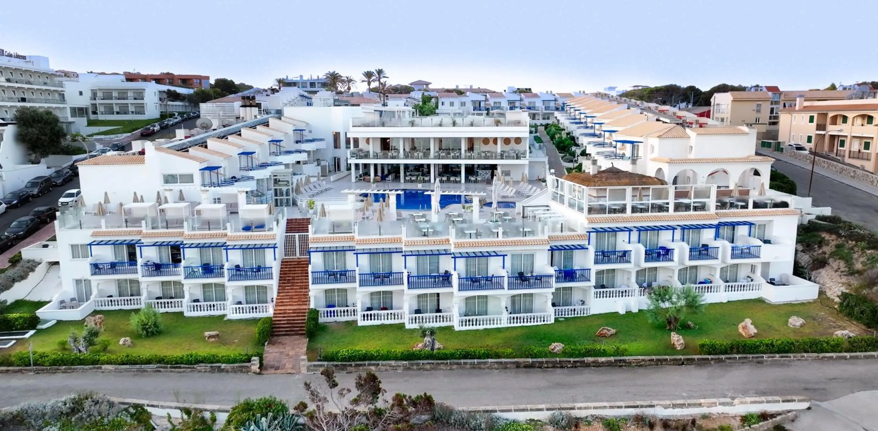 Property building in Parque Nereida Suites Hotel