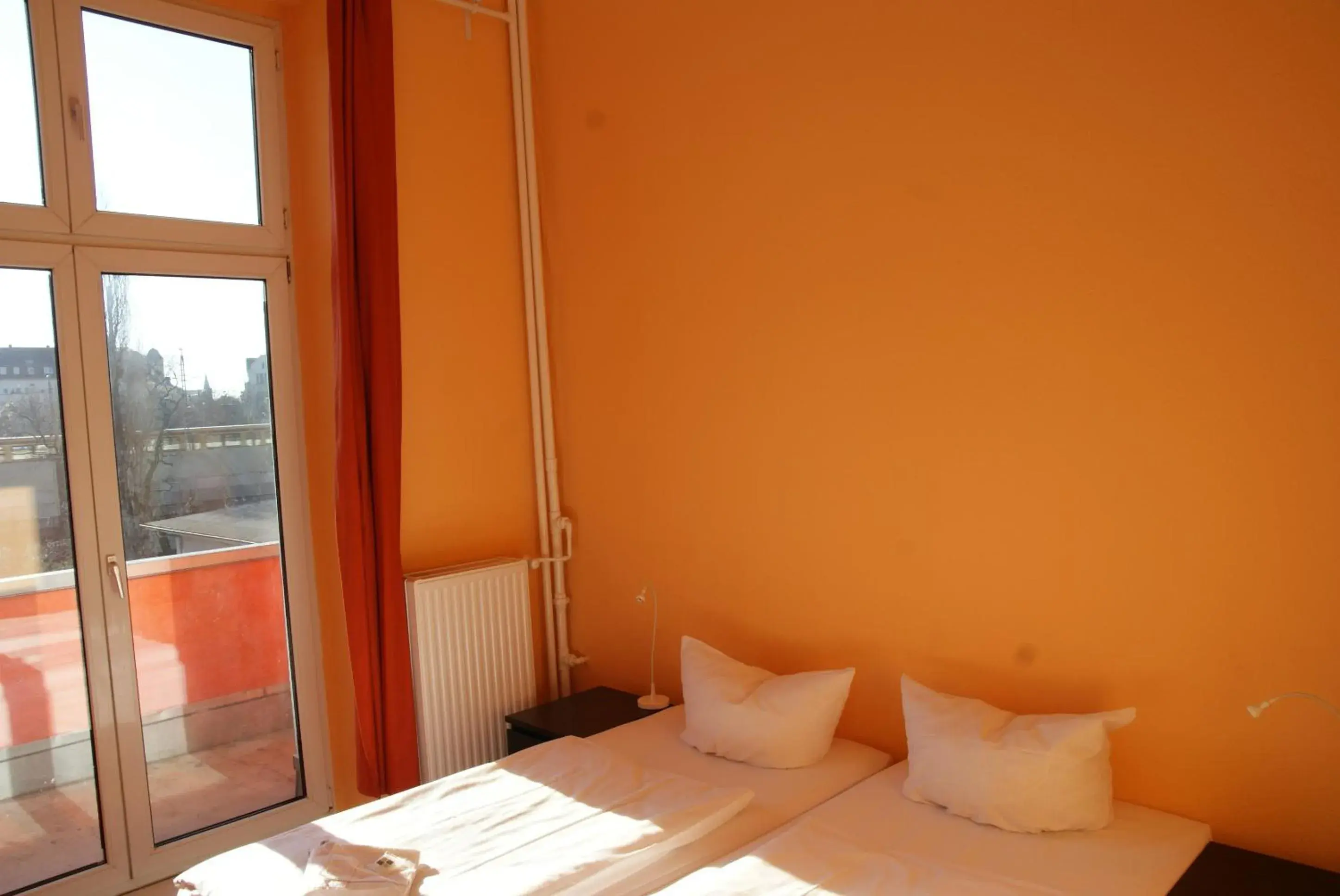 Double Room with Private Bathroom in Happy Go Lucky Hotel + Hostel Double Room with Private Bathroom in Happy Go Lucky Hotel + Hostel