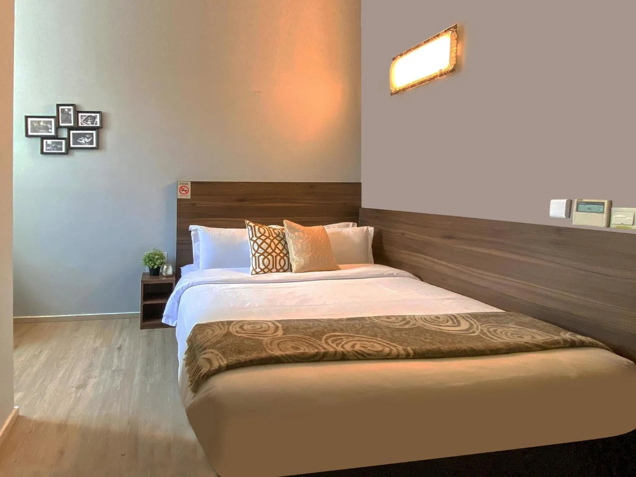 Bed in ST Signature Bugis Beach, DAYUSE, 5 Hours, 4PM-9PM