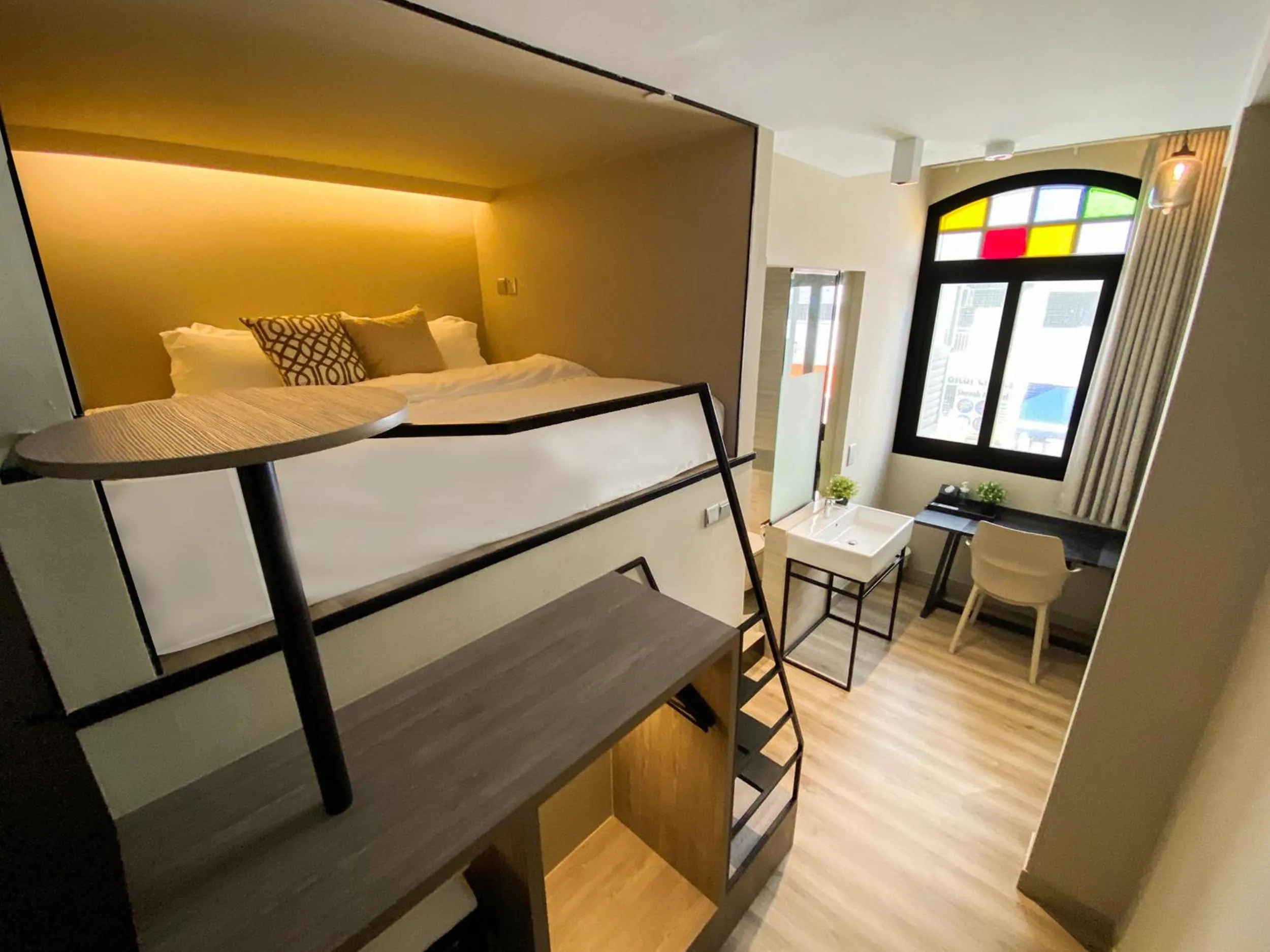 Photo of the whole room, Bed in ST Signature Jalan Besar, DAYUSE, 5 Hours, 5PM-10PM