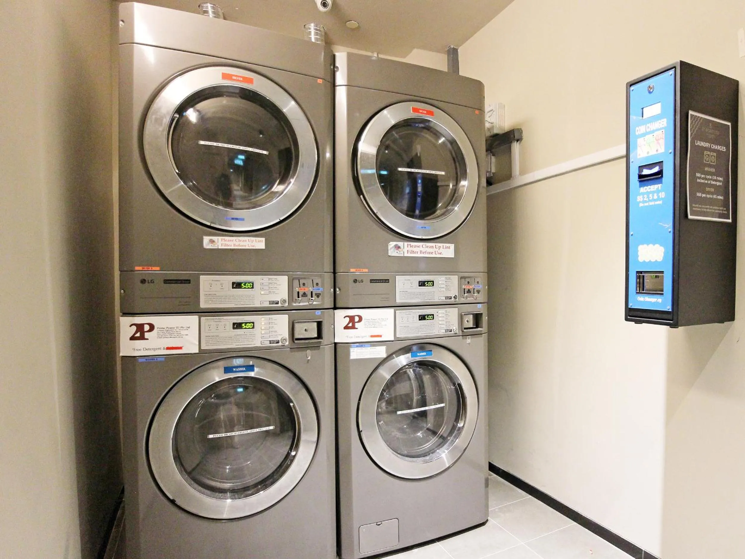 washing machine in ST Signature Jalan Besar, DAYUSE, 5 Hours, 5PM-10PM