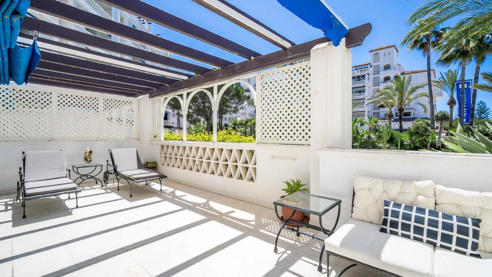 Balcony/Terrace in Apartamento de 2 dormitorios en Las Gaviotas - Puerto Banús