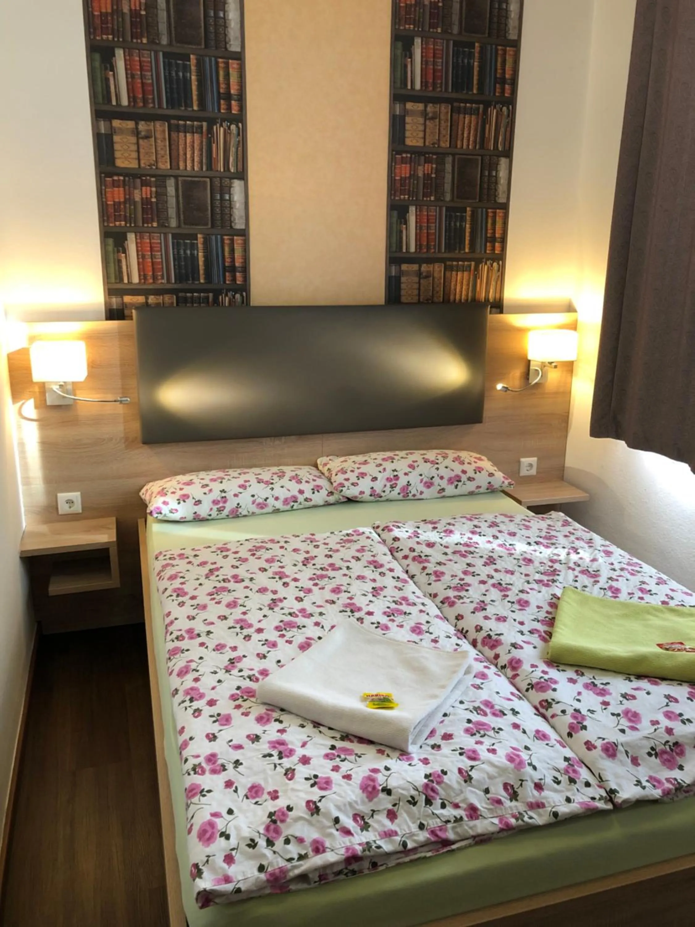 Bed in Hotel Baccara