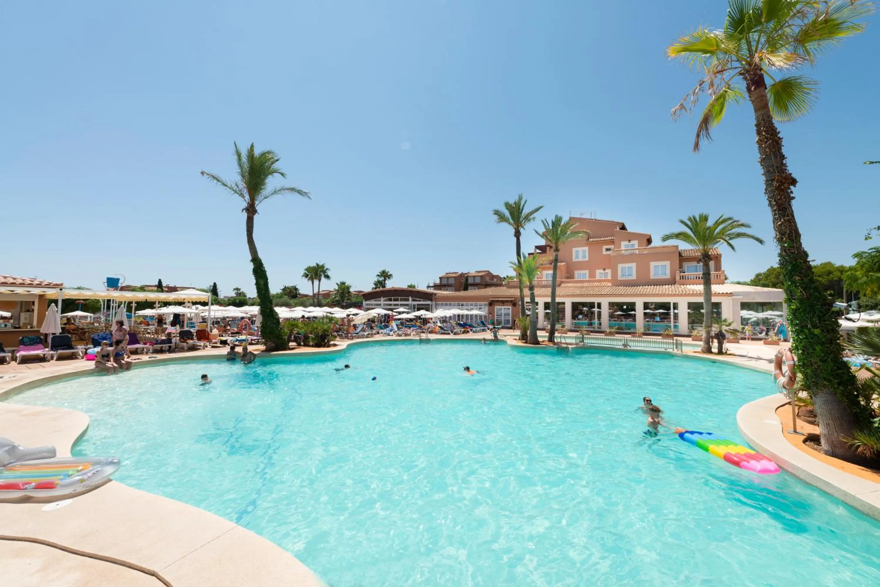 Swimming pool in Aparthotel Ciudad Laurel