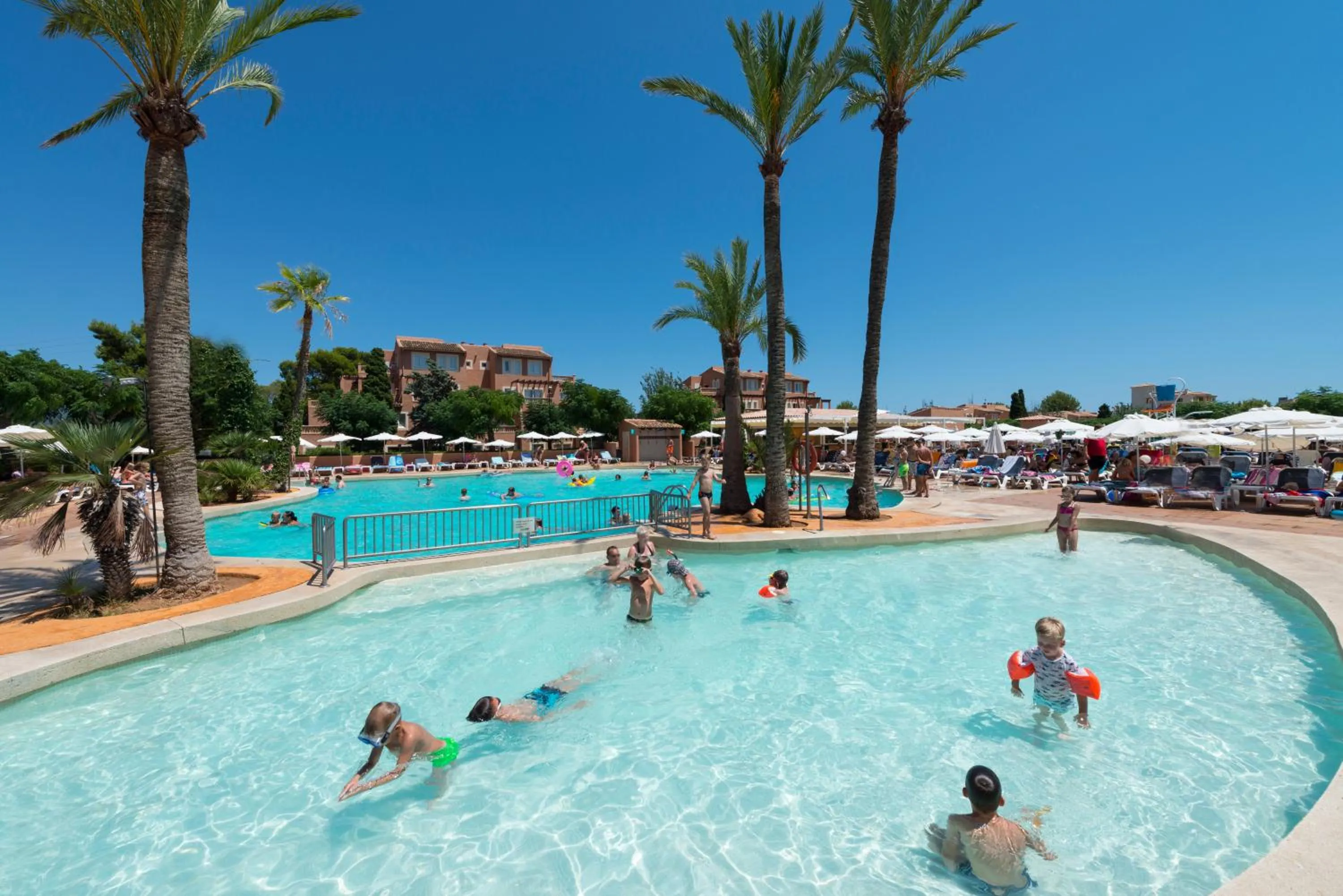 Swimming pool in Aparthotel Ciudad Laurel