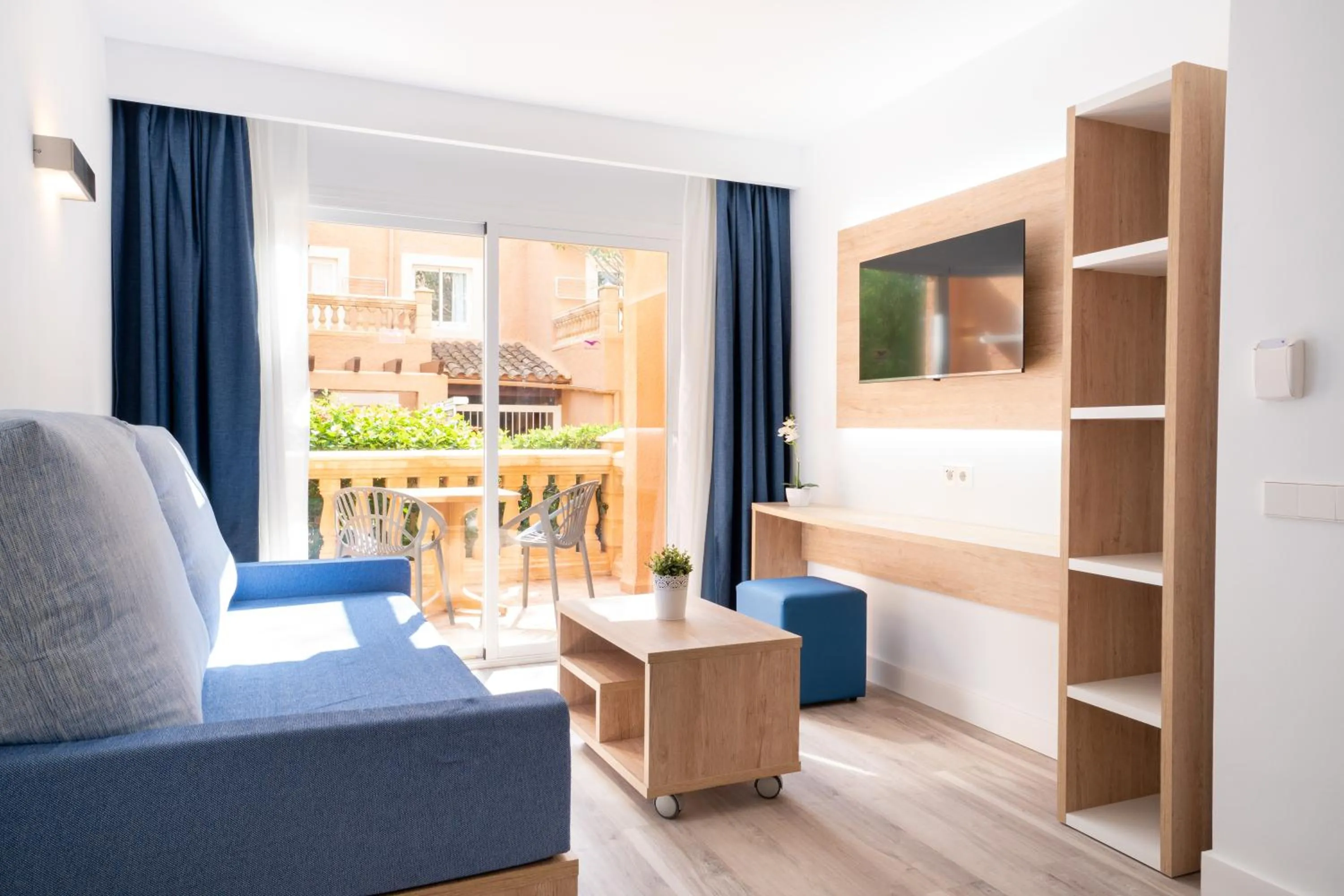 Living room in Aparthotel Ciudad Laurel