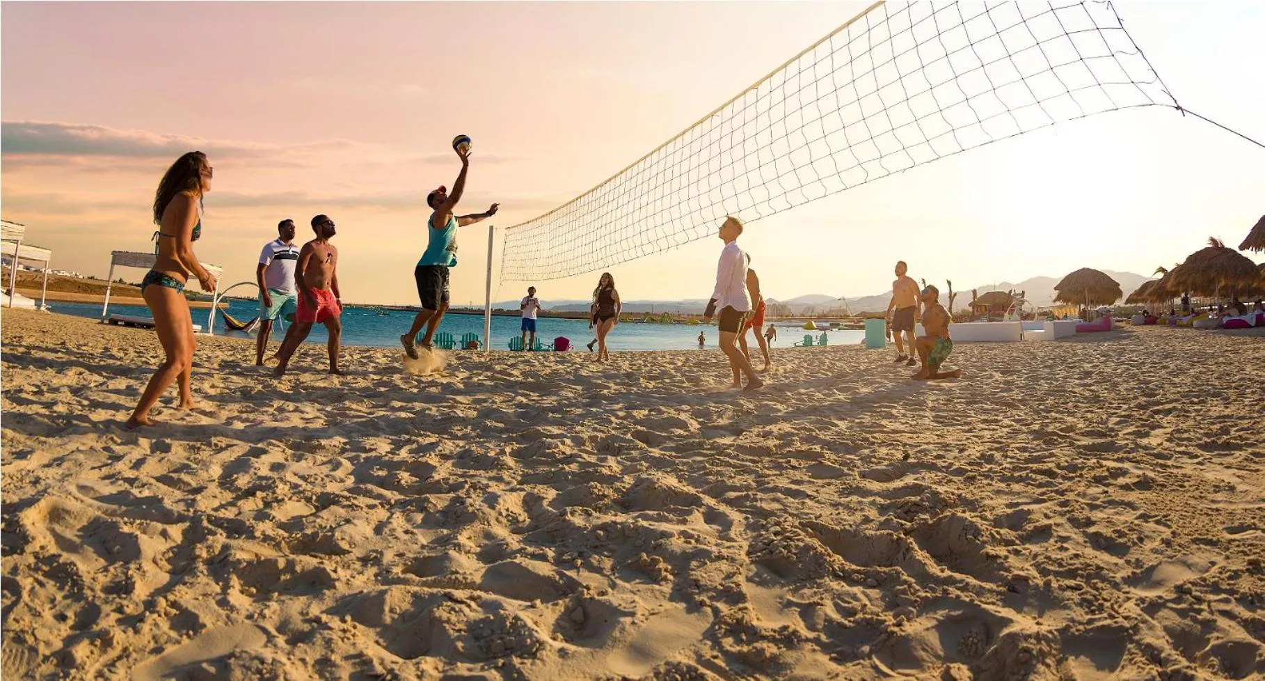 People in Cloud 7 Residences Ayla Aqaba