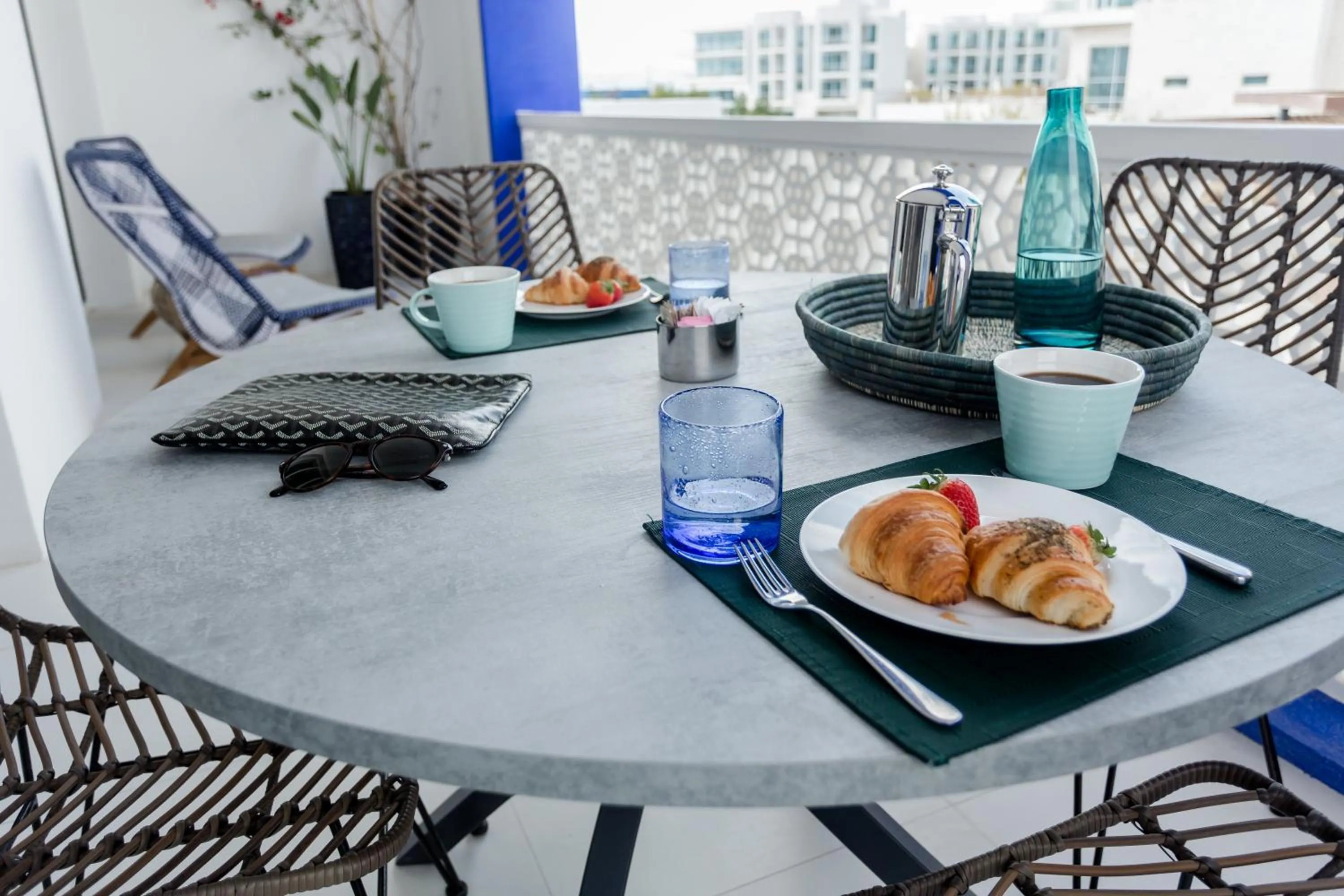 Food and drinks in Cloud 7 Residences Ayla Aqaba