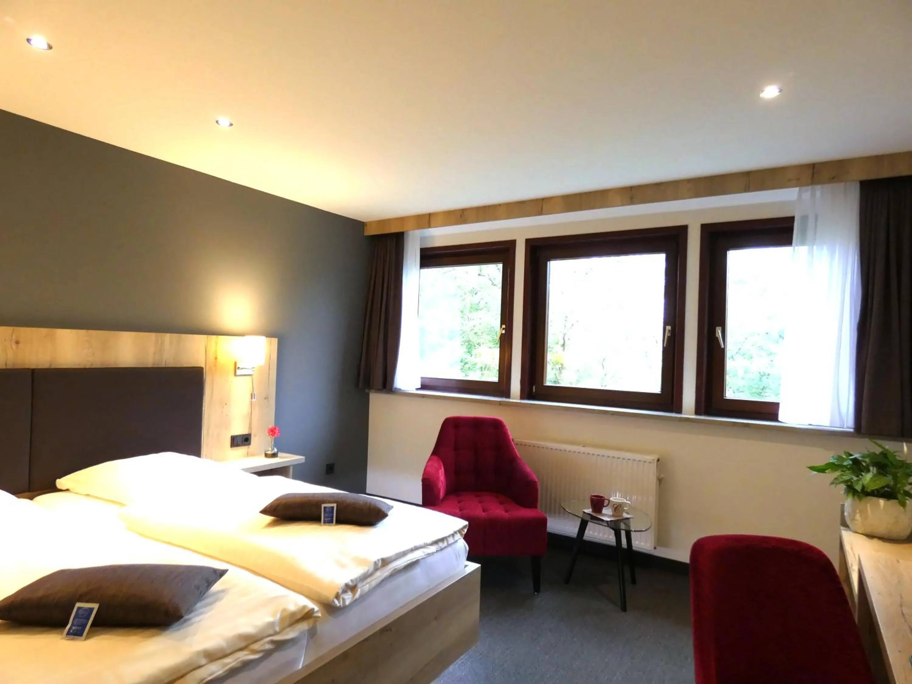 Photo of the whole room, Bed in Akzent Hotel Cordes & Restaurant am Rosengarten