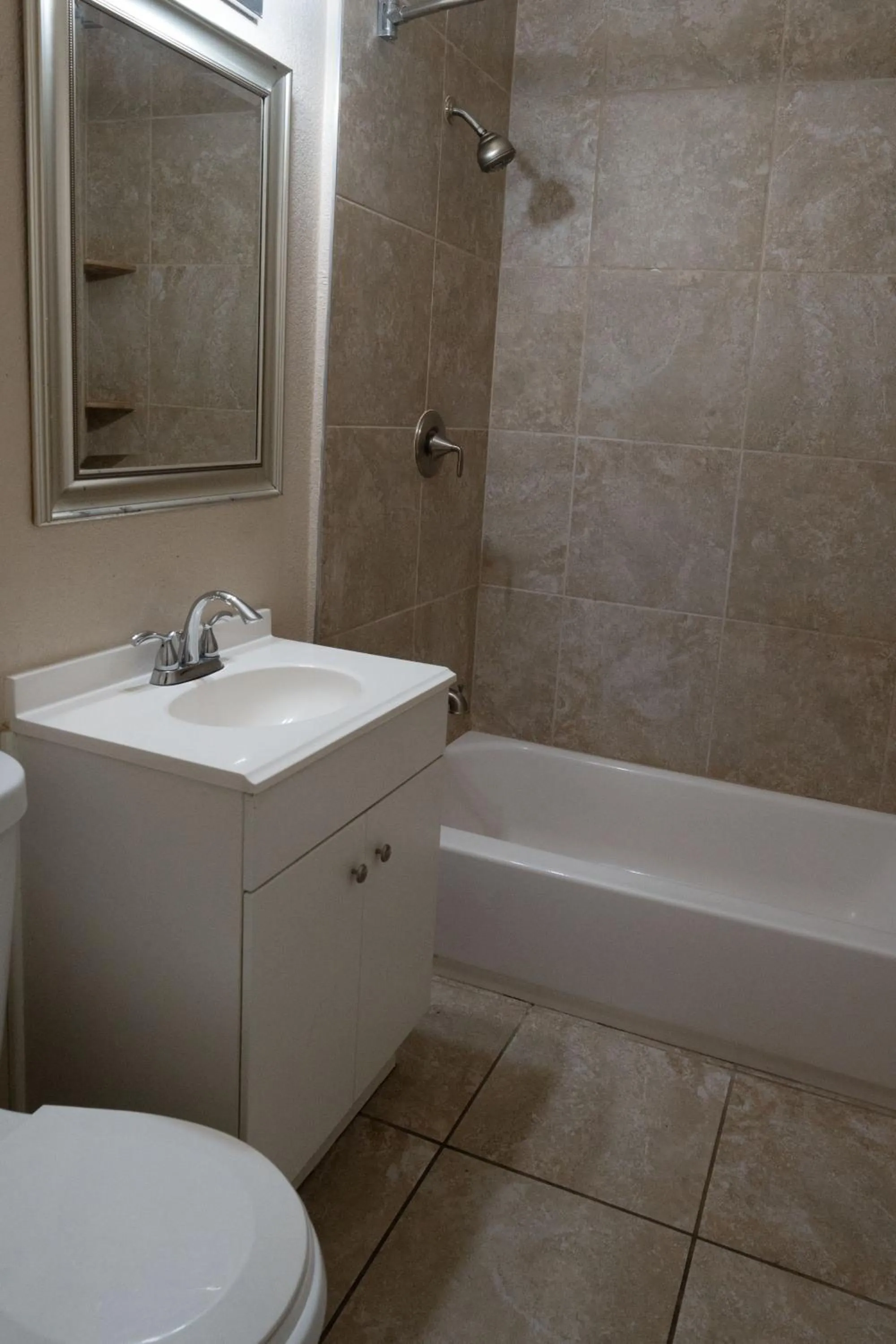 Apple Valley Hotel & Lodge