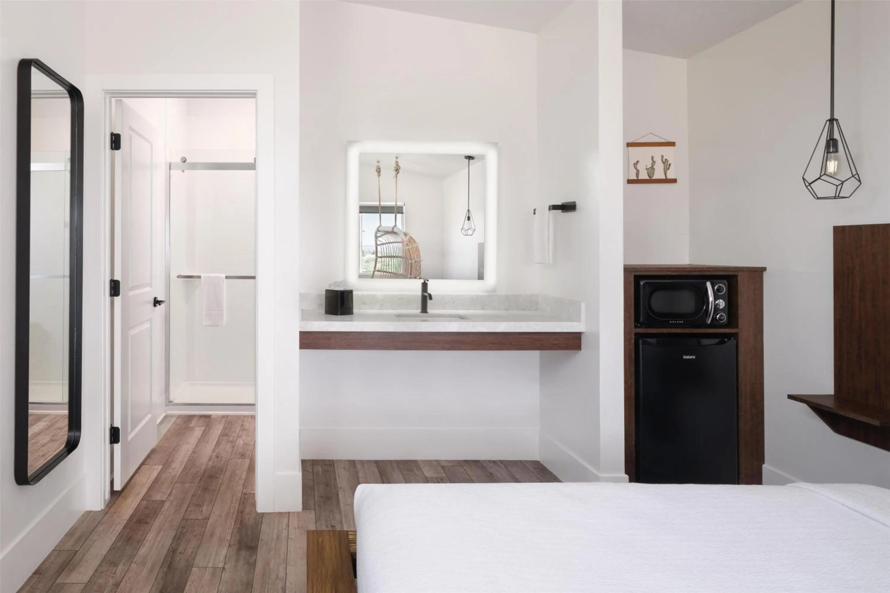 Bathroom, Bed in Zion Wildflower Resort